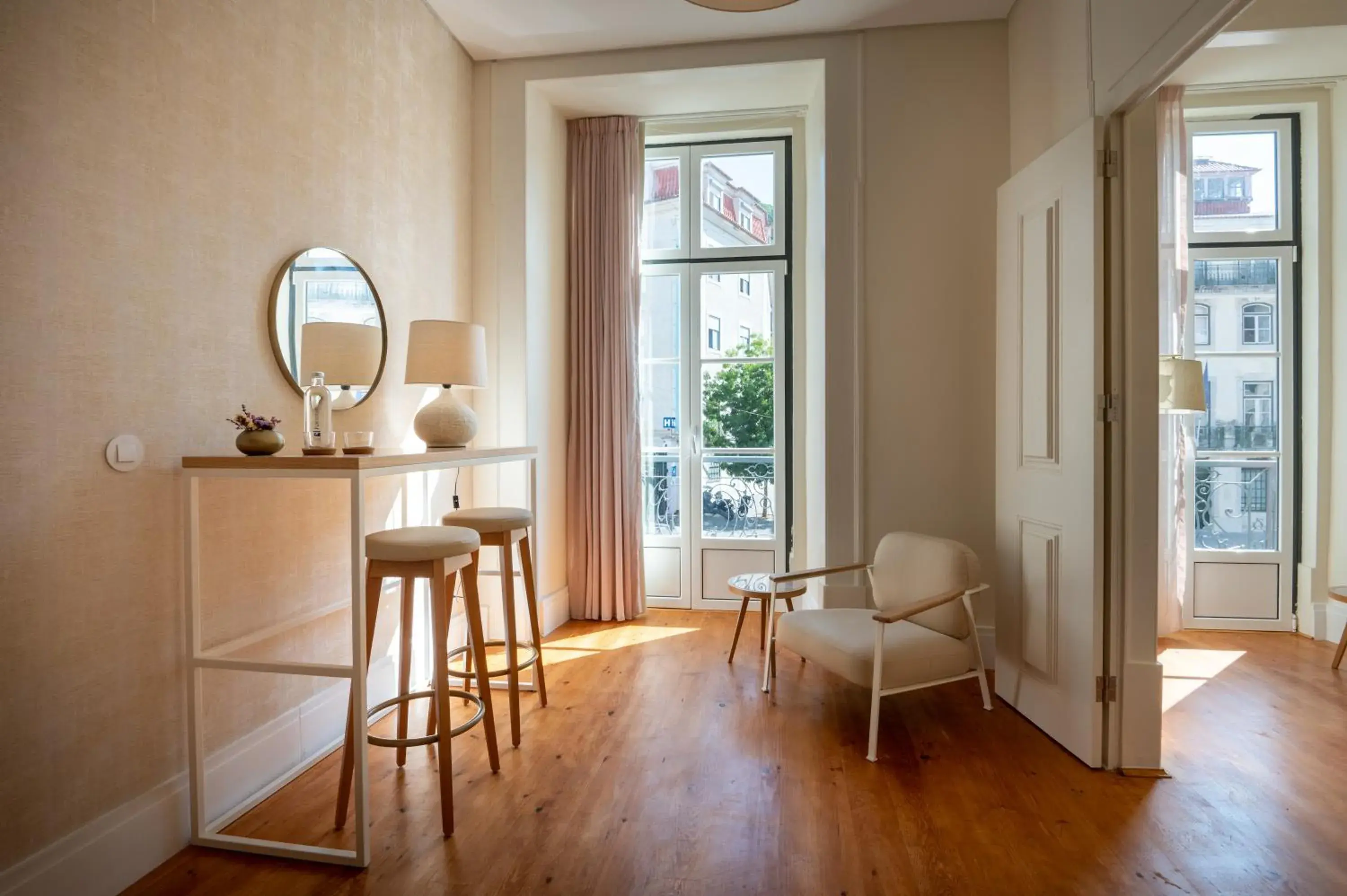 Bedroom in Memoria Lisboa FLH Hotels Bedroom in Memoria Lisboa FLH Hotels