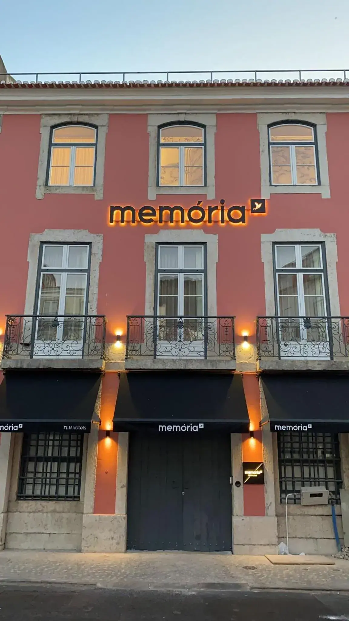 Facade/entrance in Memoria Lisboa FLH Hotels Facade/entrance in Memoria Lisboa FLH Hotels