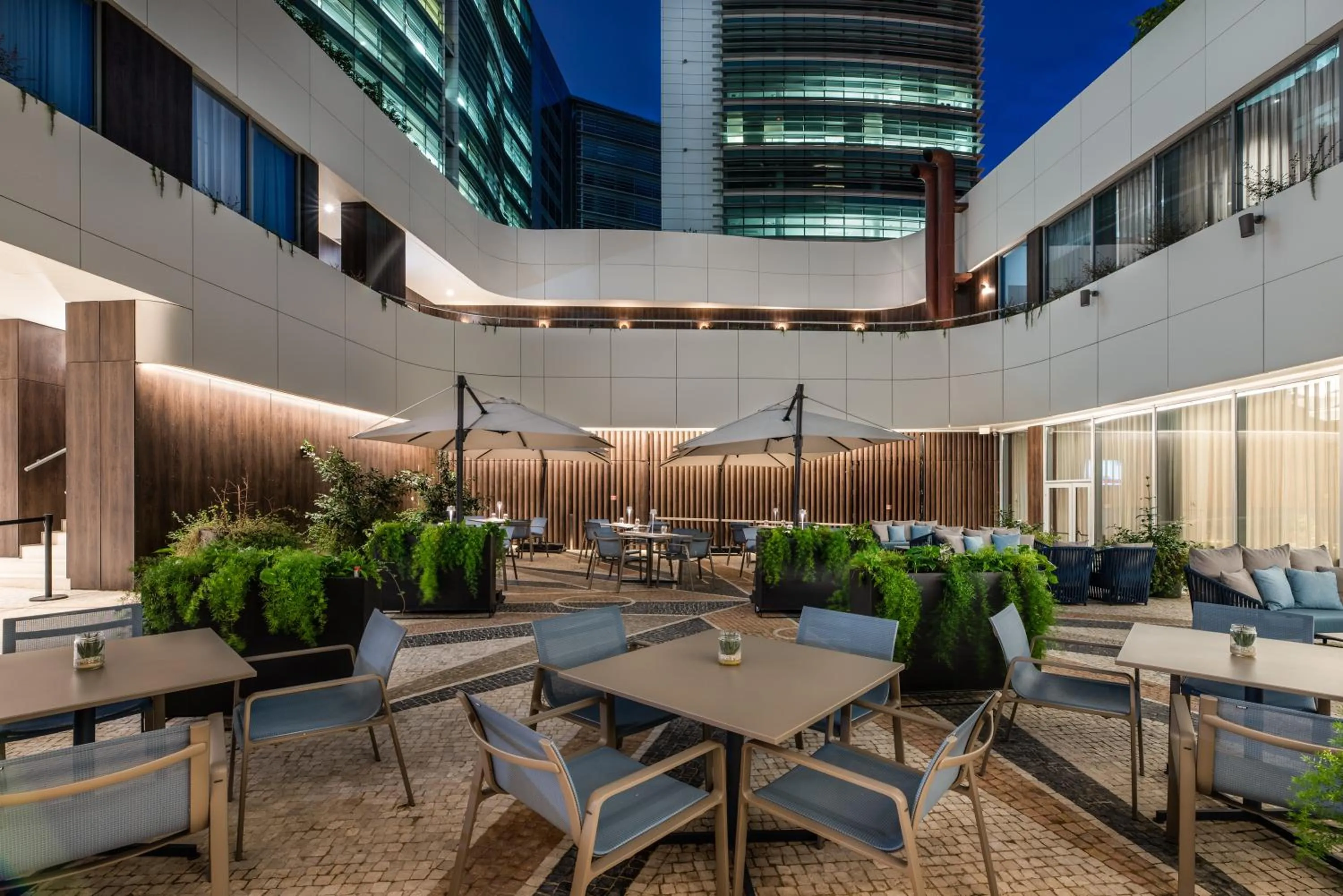 Patio in Eurostars Universal Lisboa