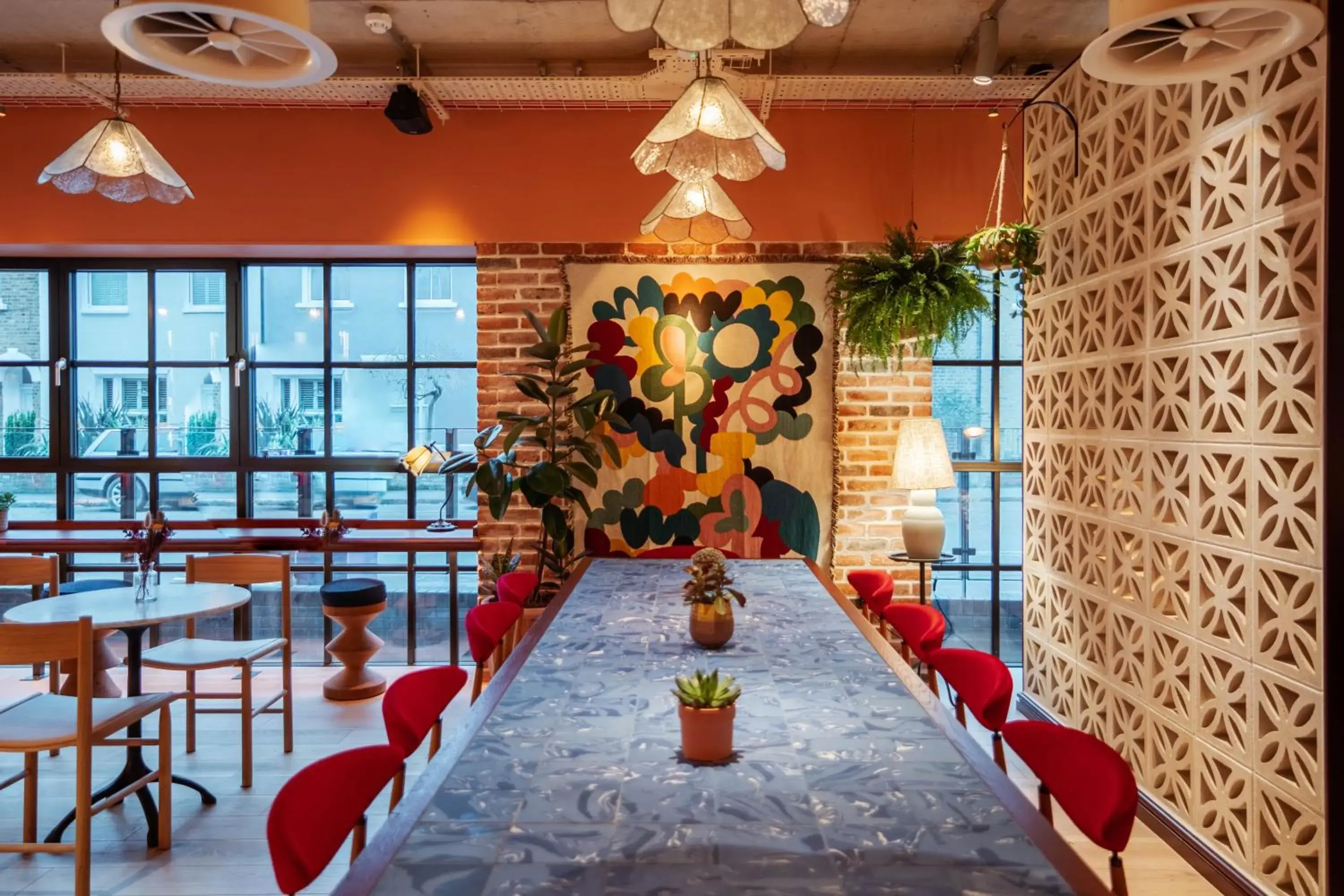 Lounge or bar in room2 London Chiswick Hometel Lounge or bar in room2 London Chiswick Hometel