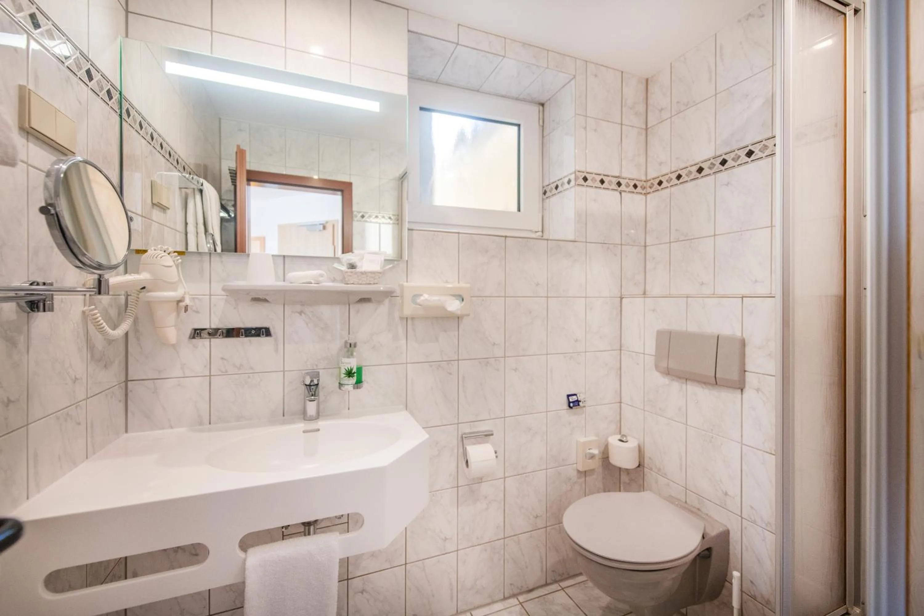 Toilet in Waldesblick, Hotel-Restaurant