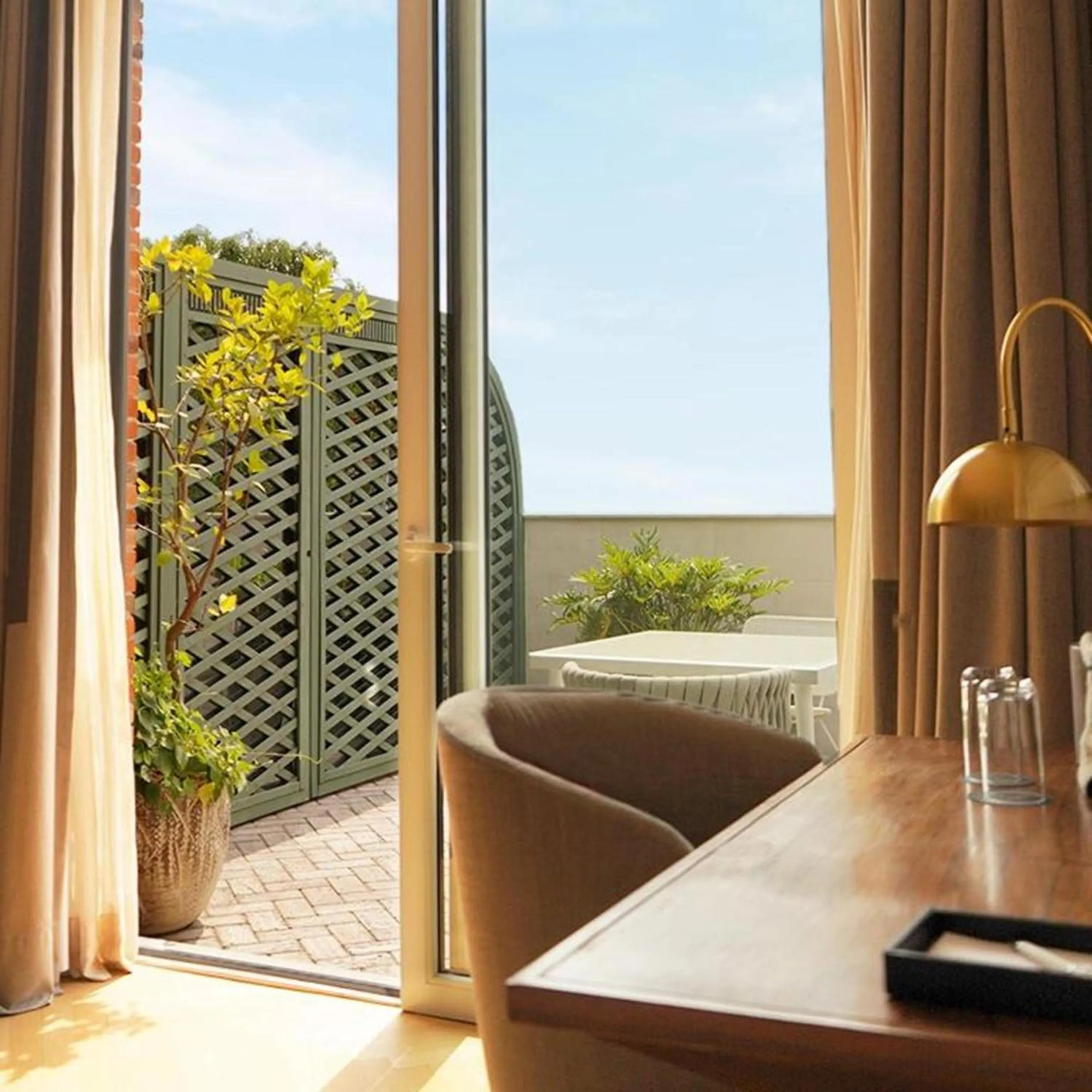 Living room in The Alest Hotel