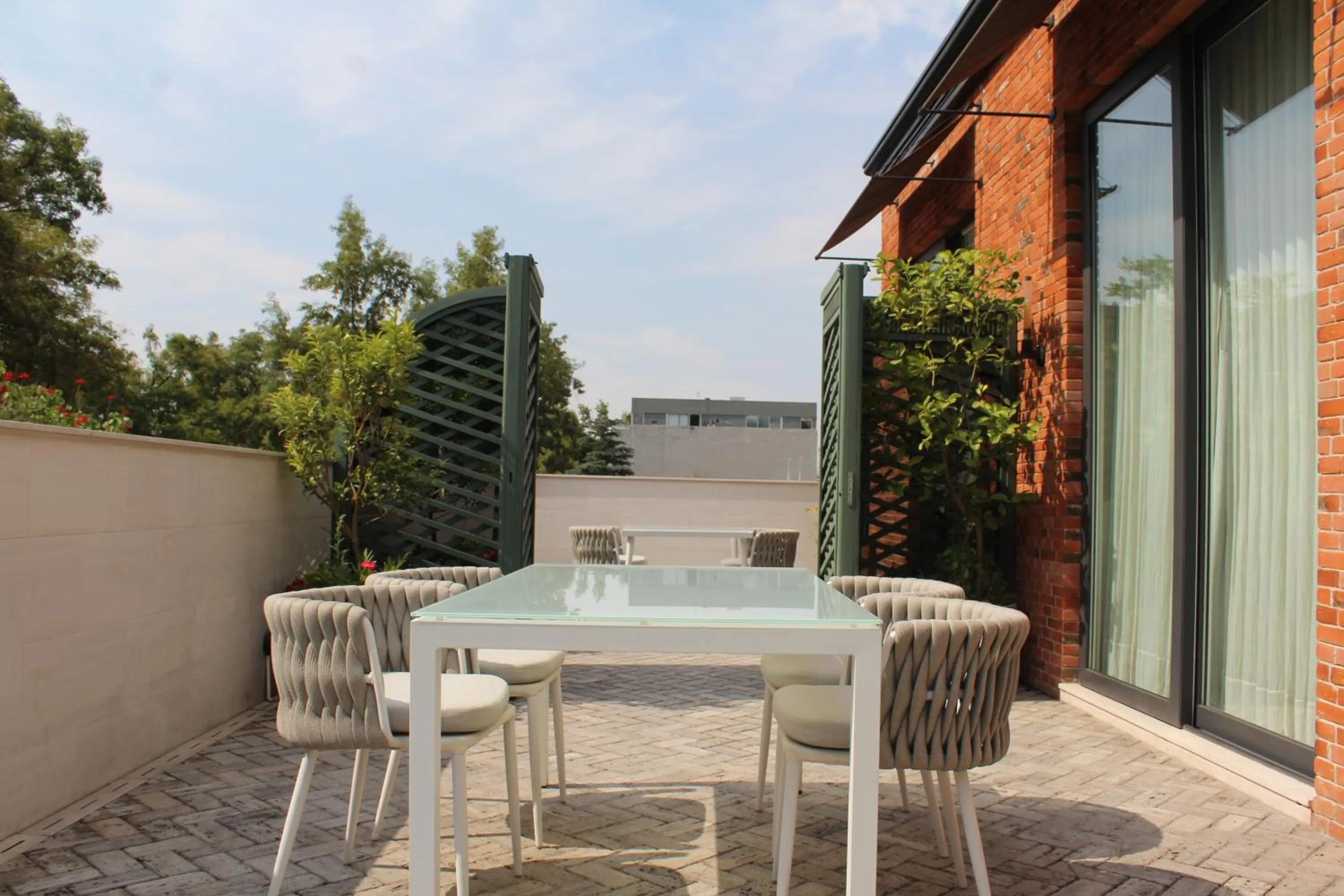 Balcony/Terrace in The Alest Hotel