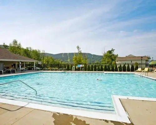 Swimming pool in Vacation Village in the Berkshires Swimming pool in Vacation Village in the Berkshires