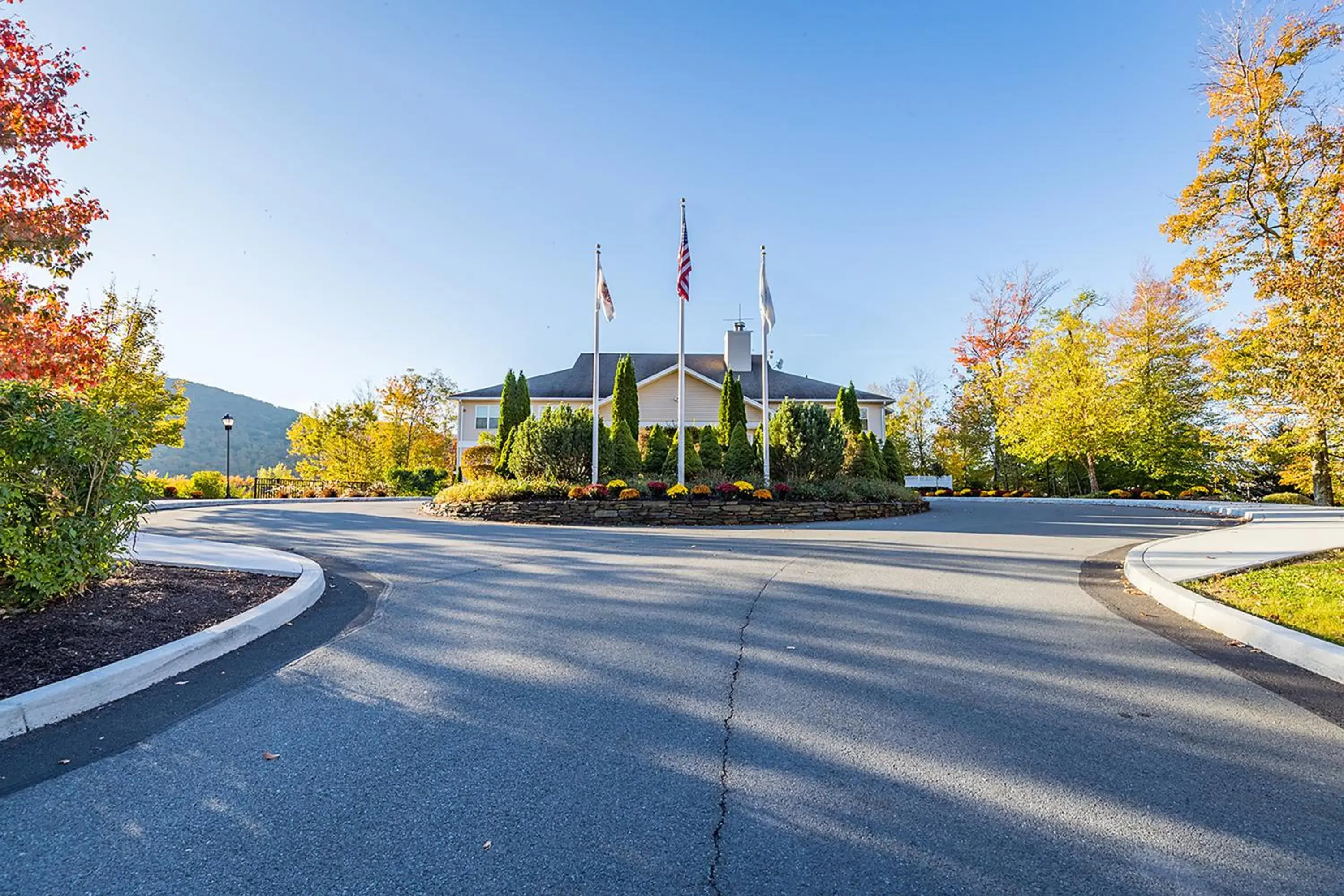 Property building in Vacation Village in the Berkshires Property building in Vacation Village in the Berkshires