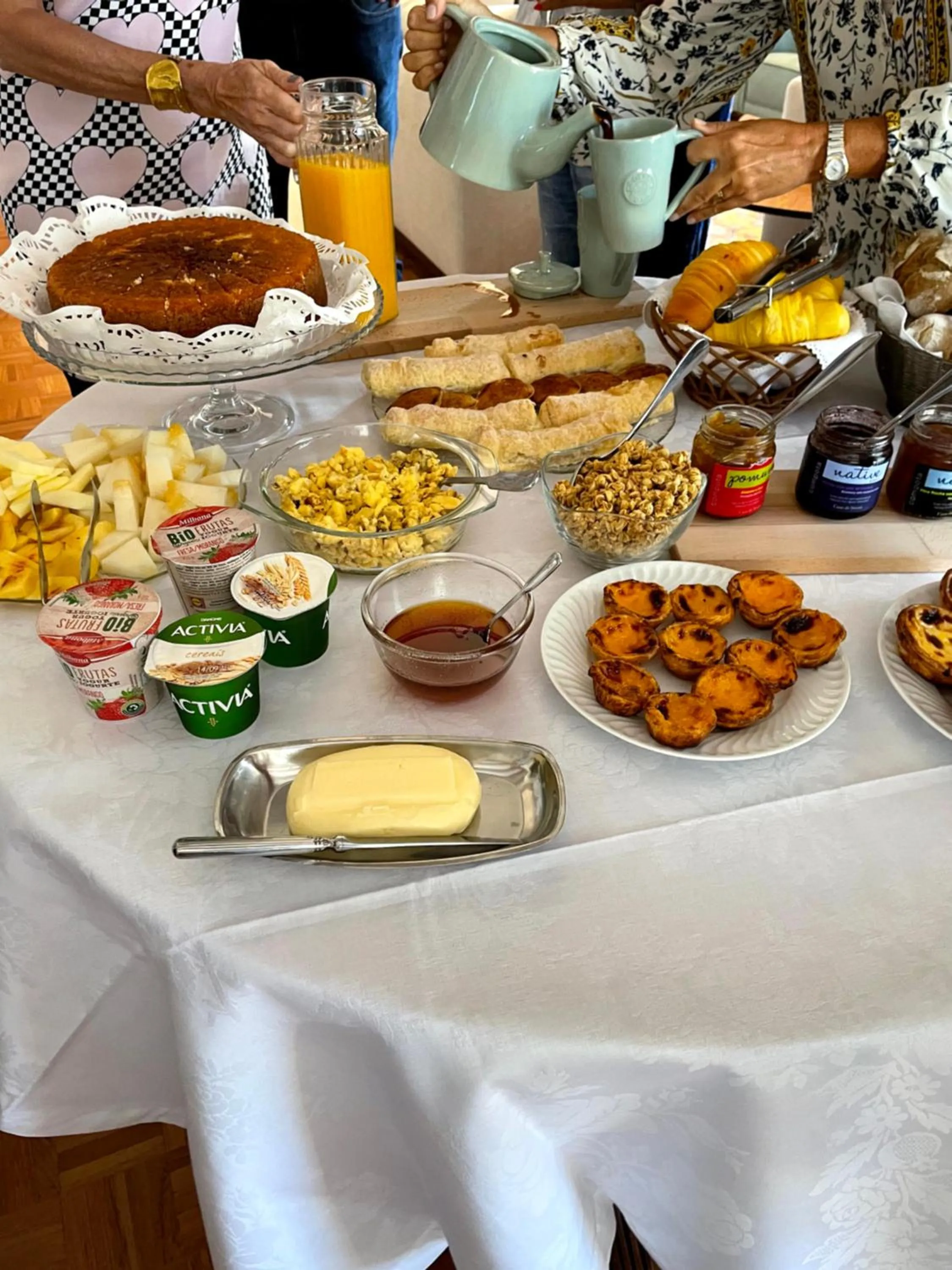Breakfast in Santiago Family House