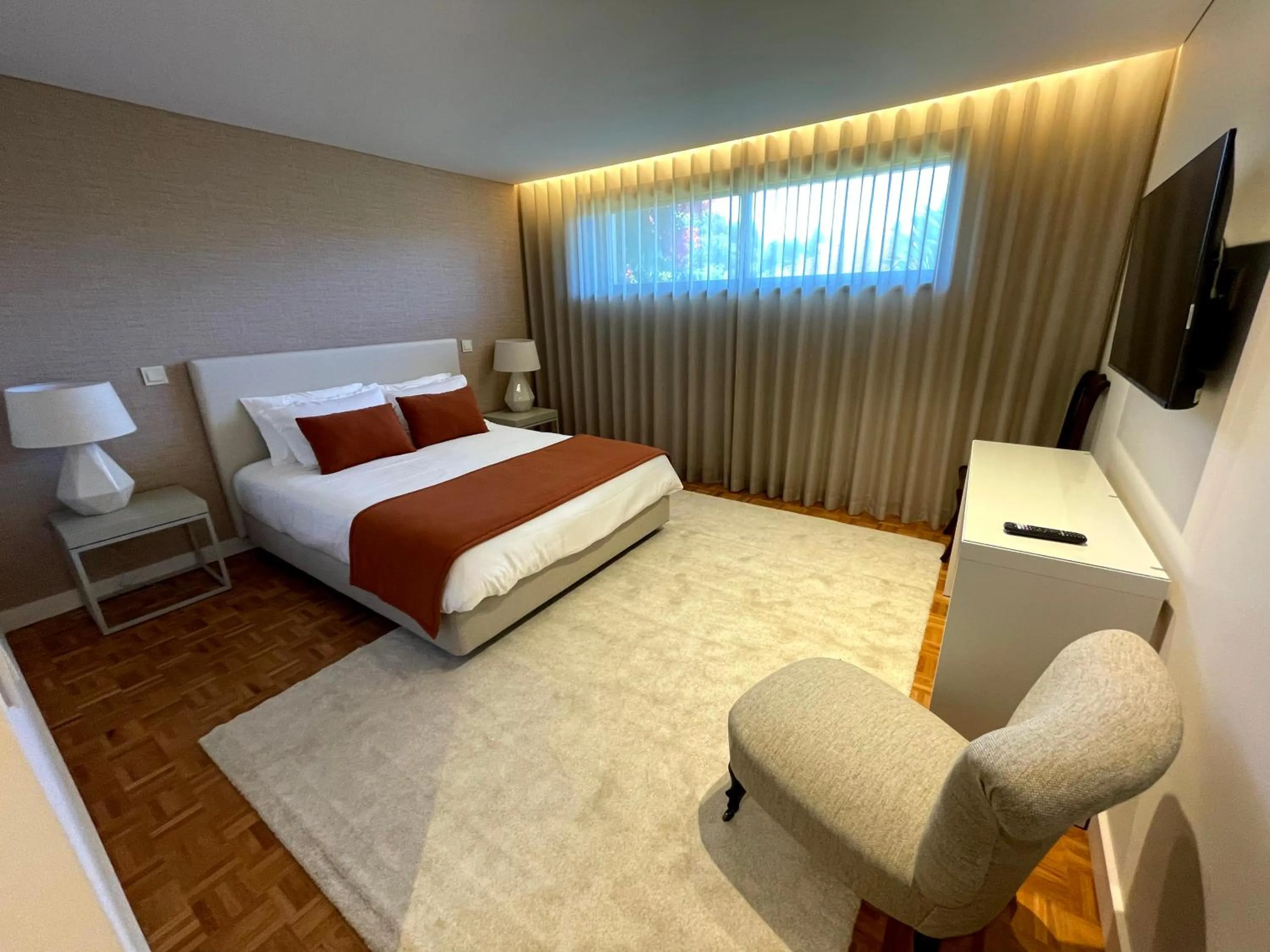 Photo of the whole room, Bed in Santiago Family House