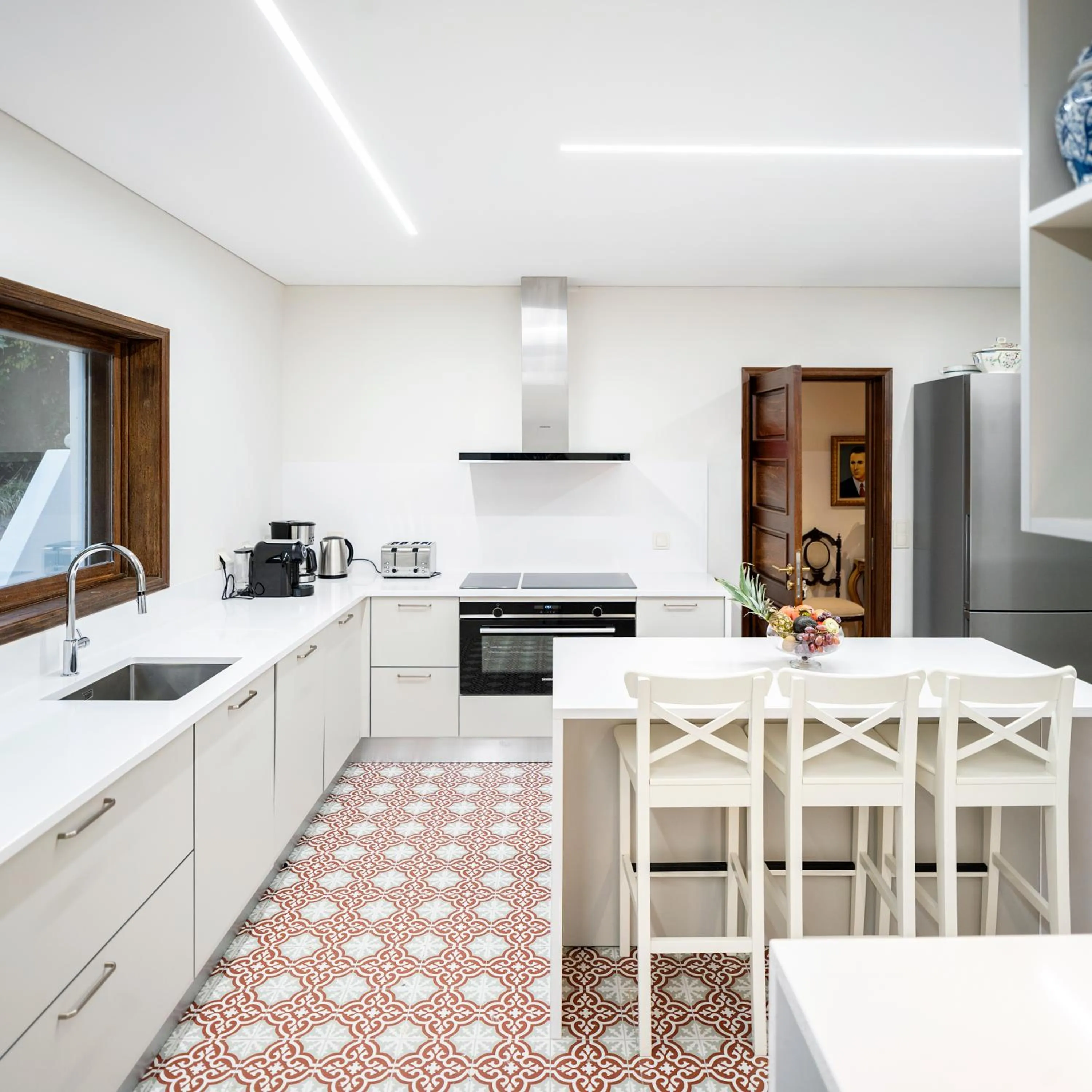 kitchen in Santiago Family House