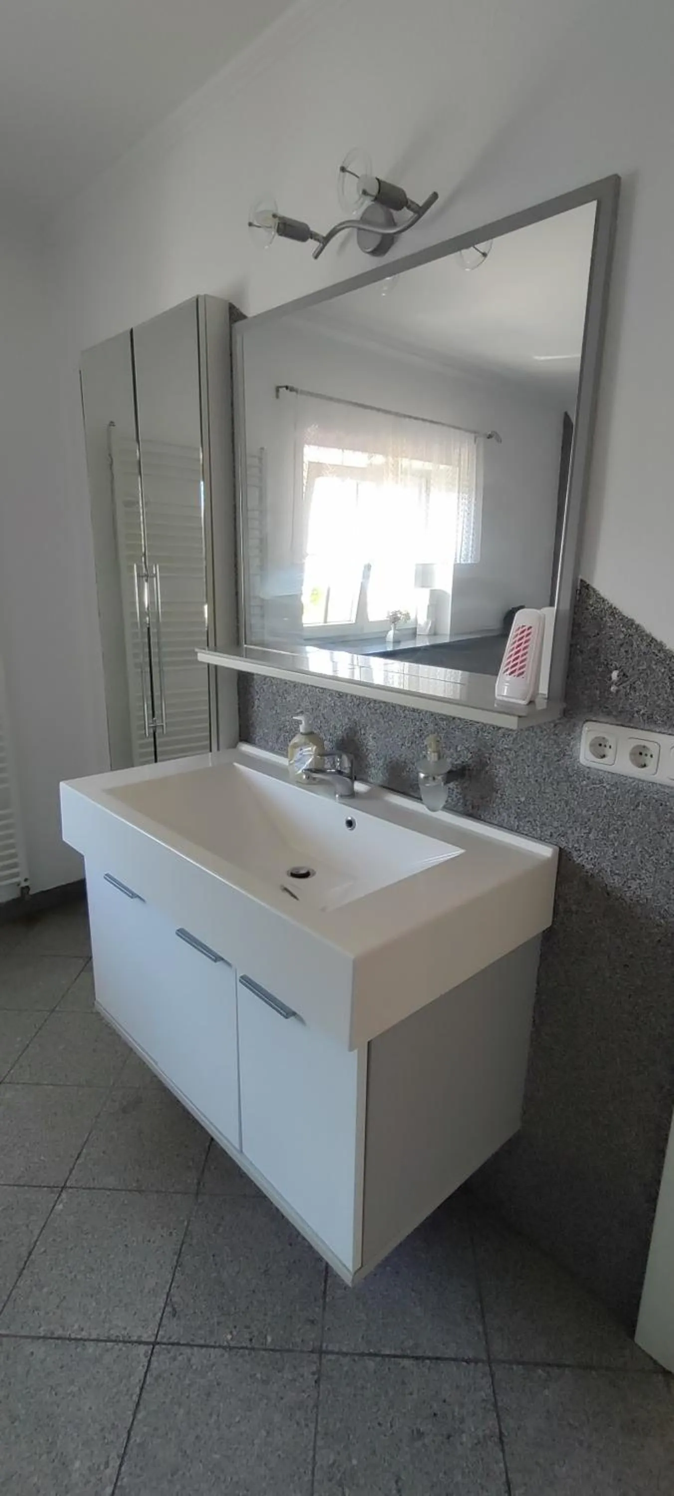 Bathroom in Geinberg Suites & Via Nova Lodges