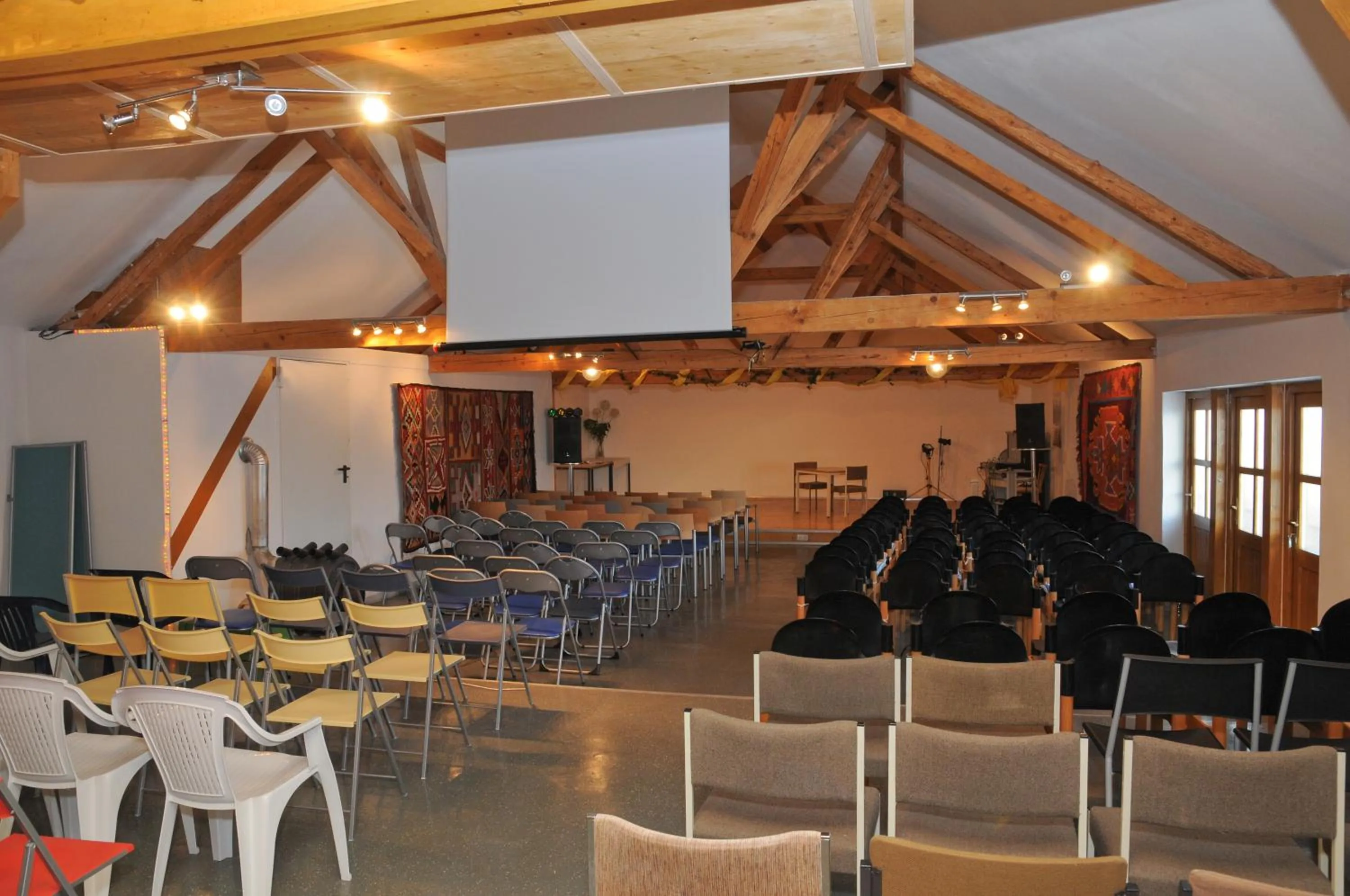 Business facilities in Geinberg Suites & Via Nova Lodges