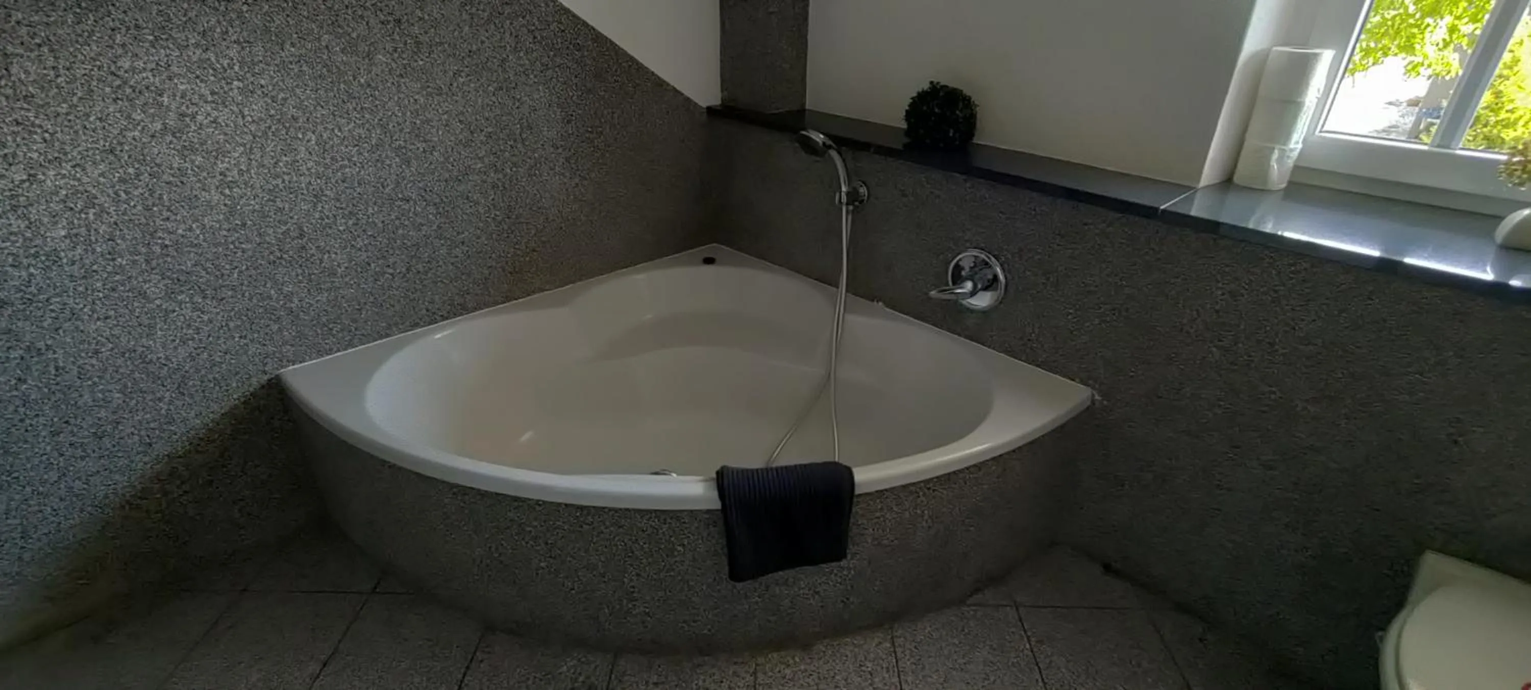 Bathroom in Geinberg Suites & Via Nova Lodges