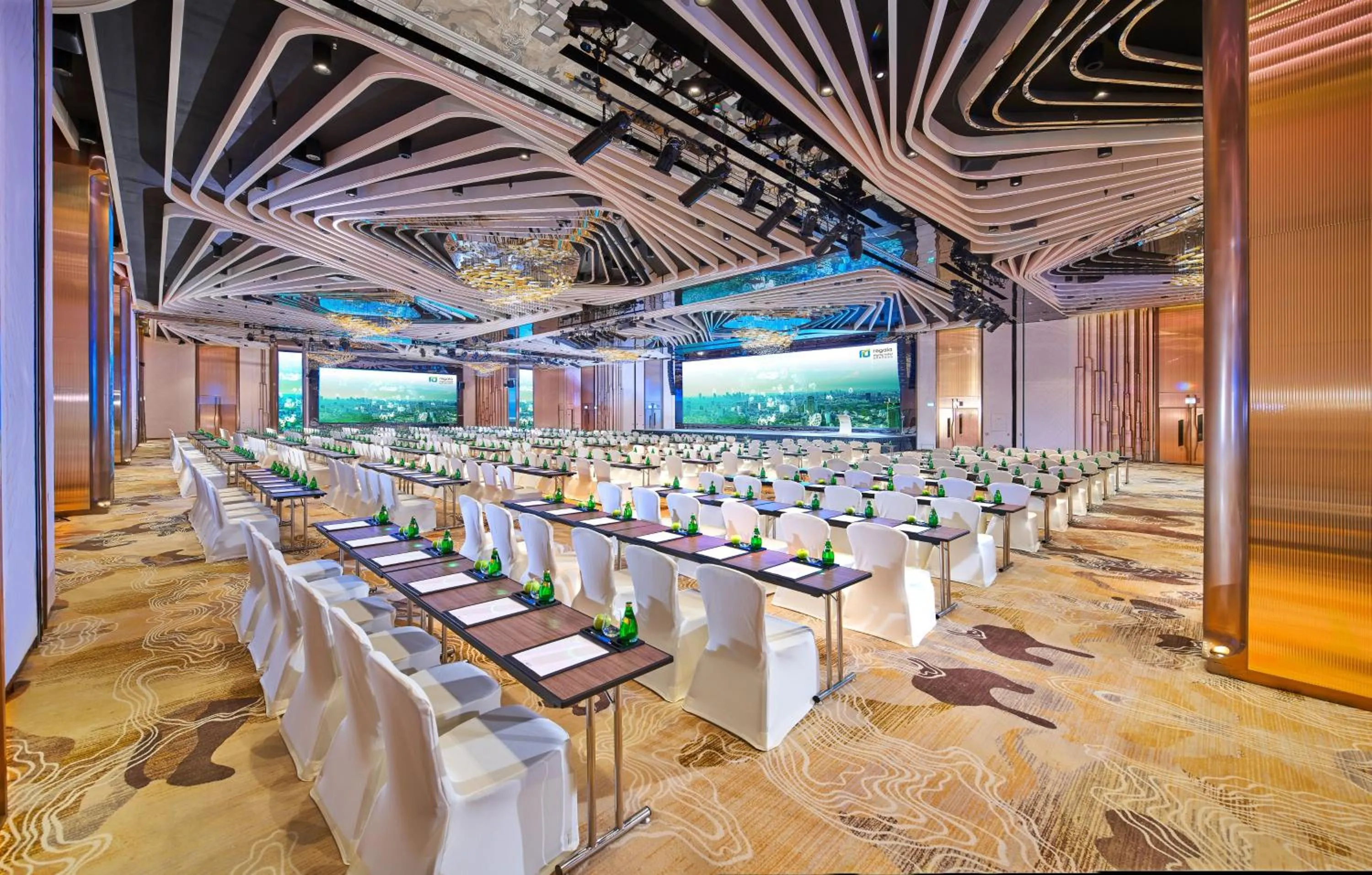 Banquet/Function facilities in Regala Skycity Hotel by Regal Hotels