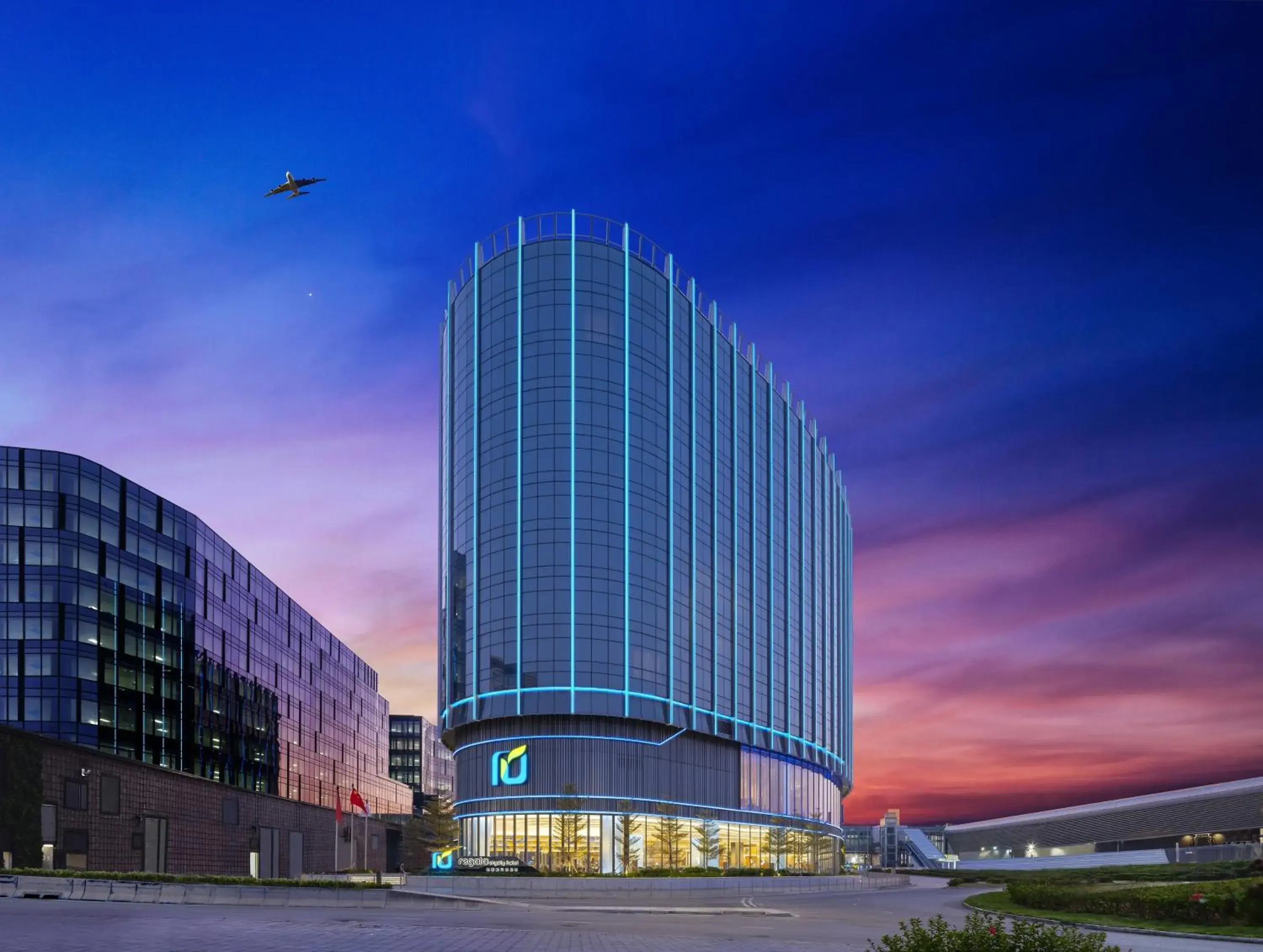 Property building in Regala Skycity Hotel by Regal Hotels Property building in Regala Skycity Hotel by Regal Hotels