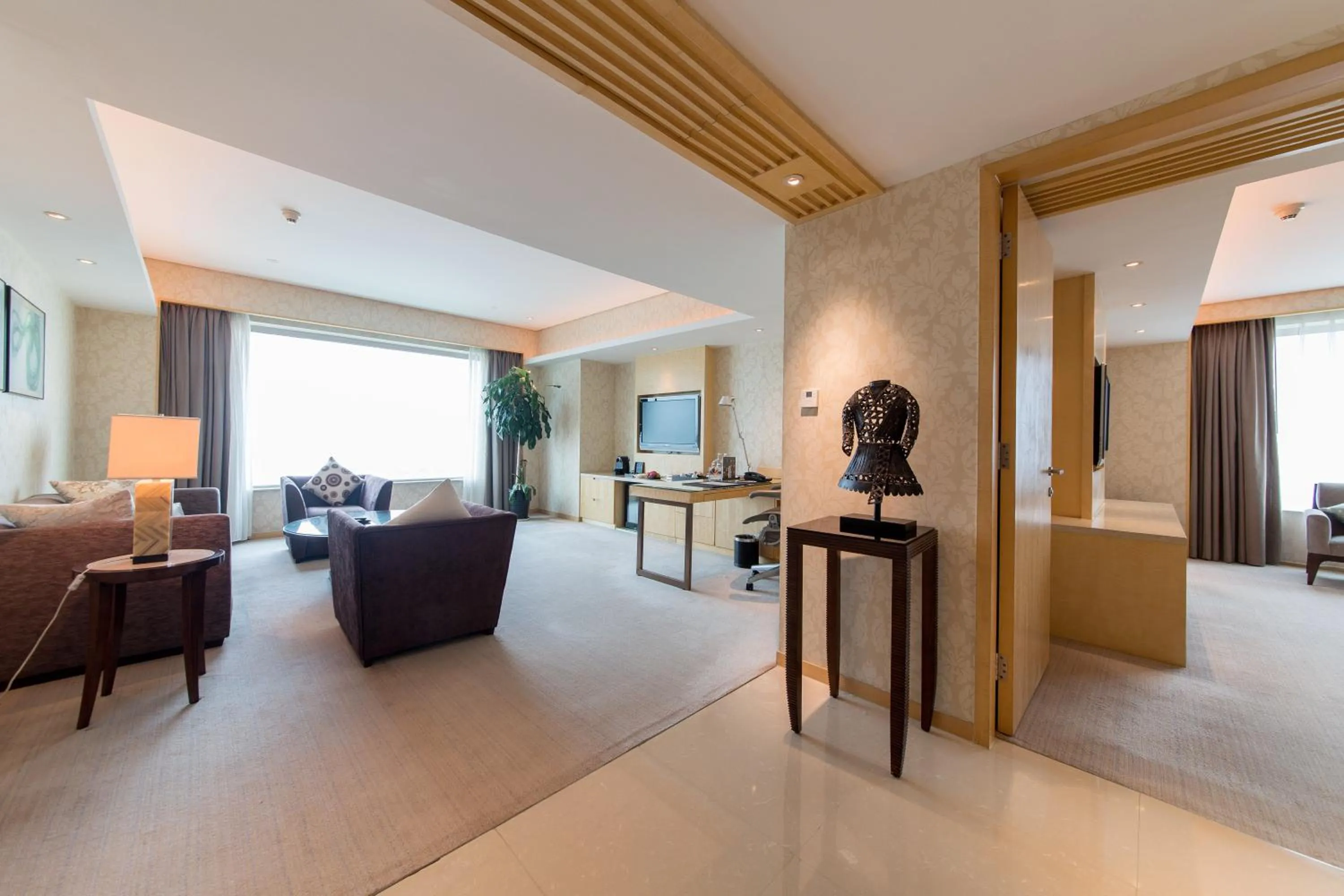 Photo of the whole room in Marco Polo Wuhan