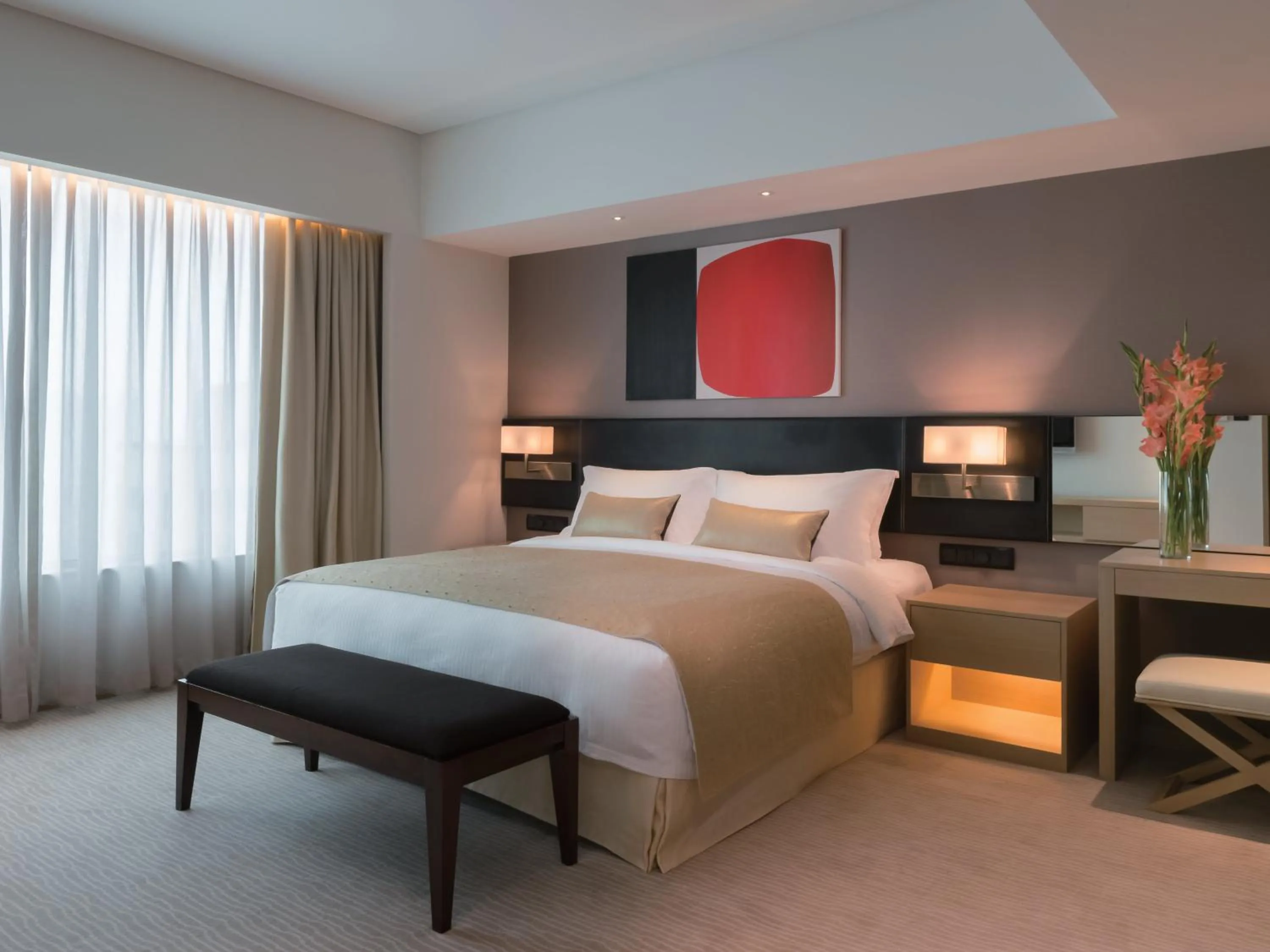 Photo of the whole room, Bed in Marco Polo Wuhan