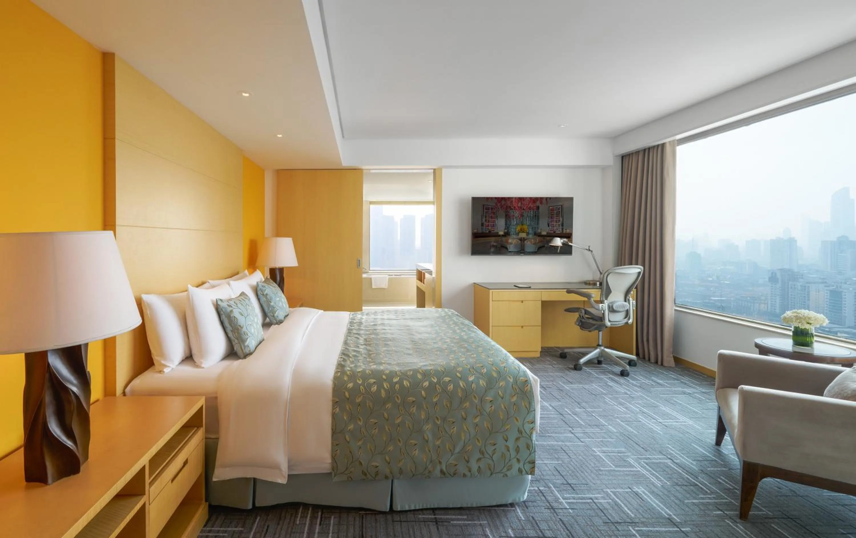 Bedroom, Bed in Marco Polo Wuhan