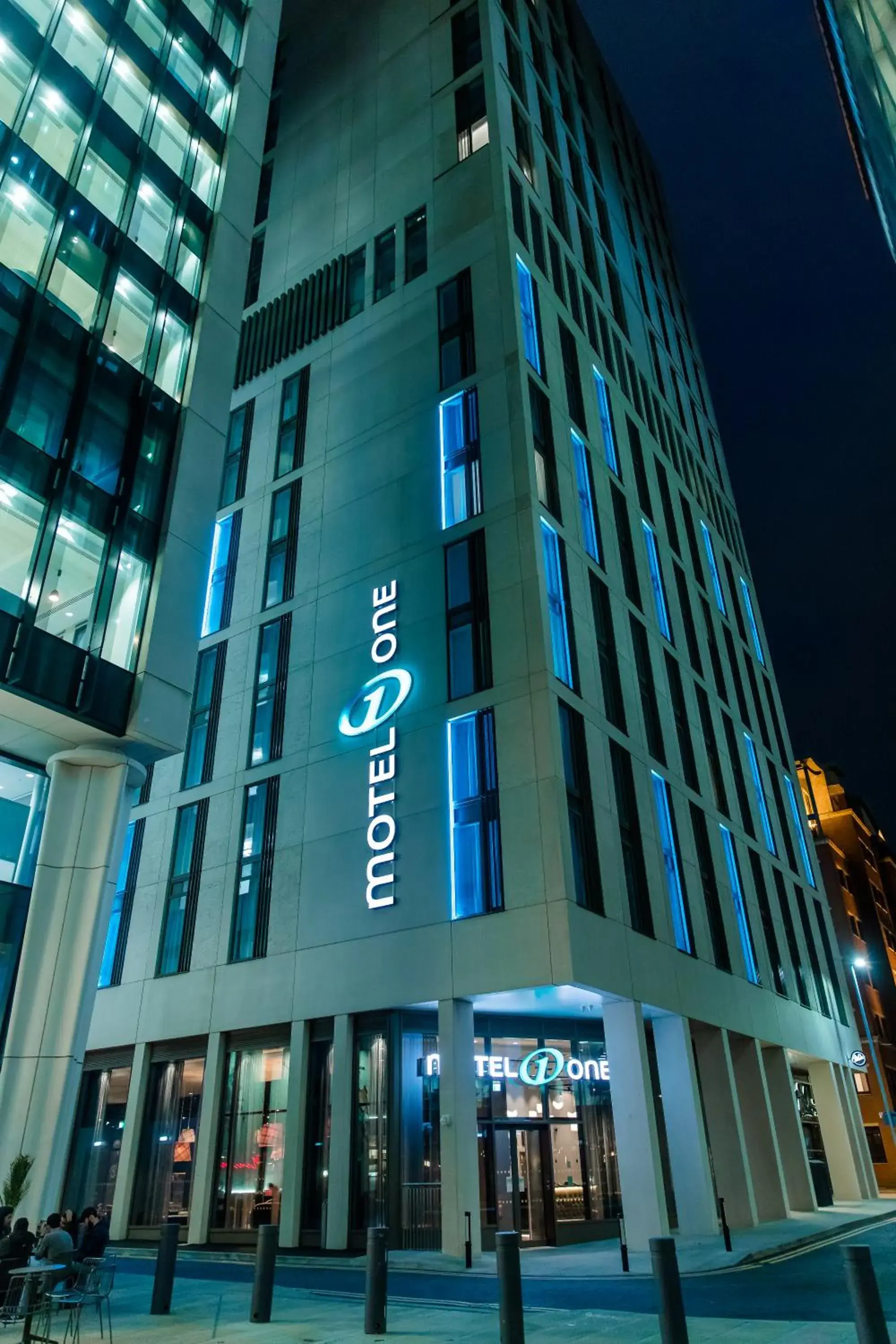 Facade/entrance, Property Building in Motel One Manchester-St. Peter´s Square