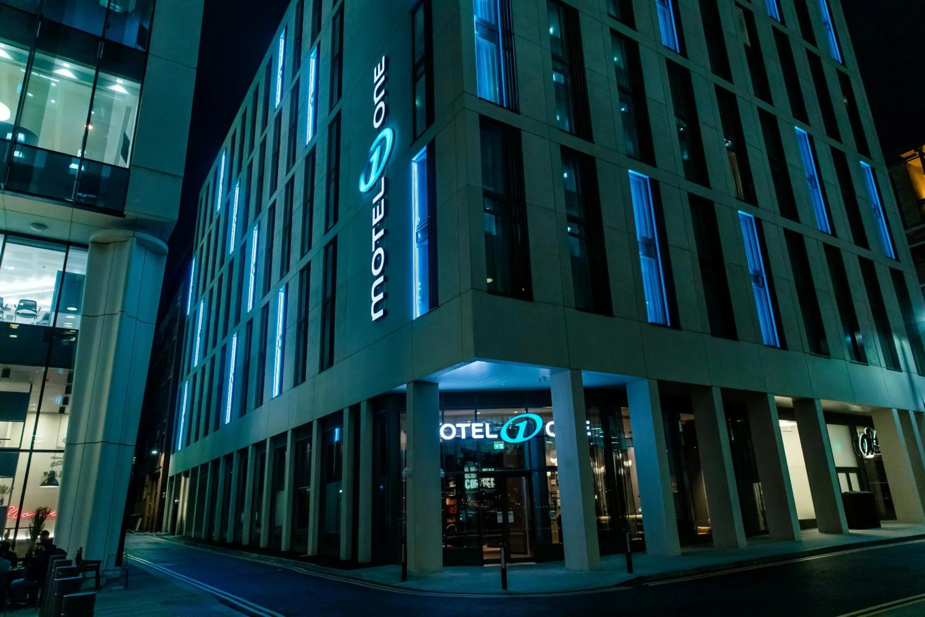 Facade/entrance in Motel One Manchester-St. Peter´s Square
