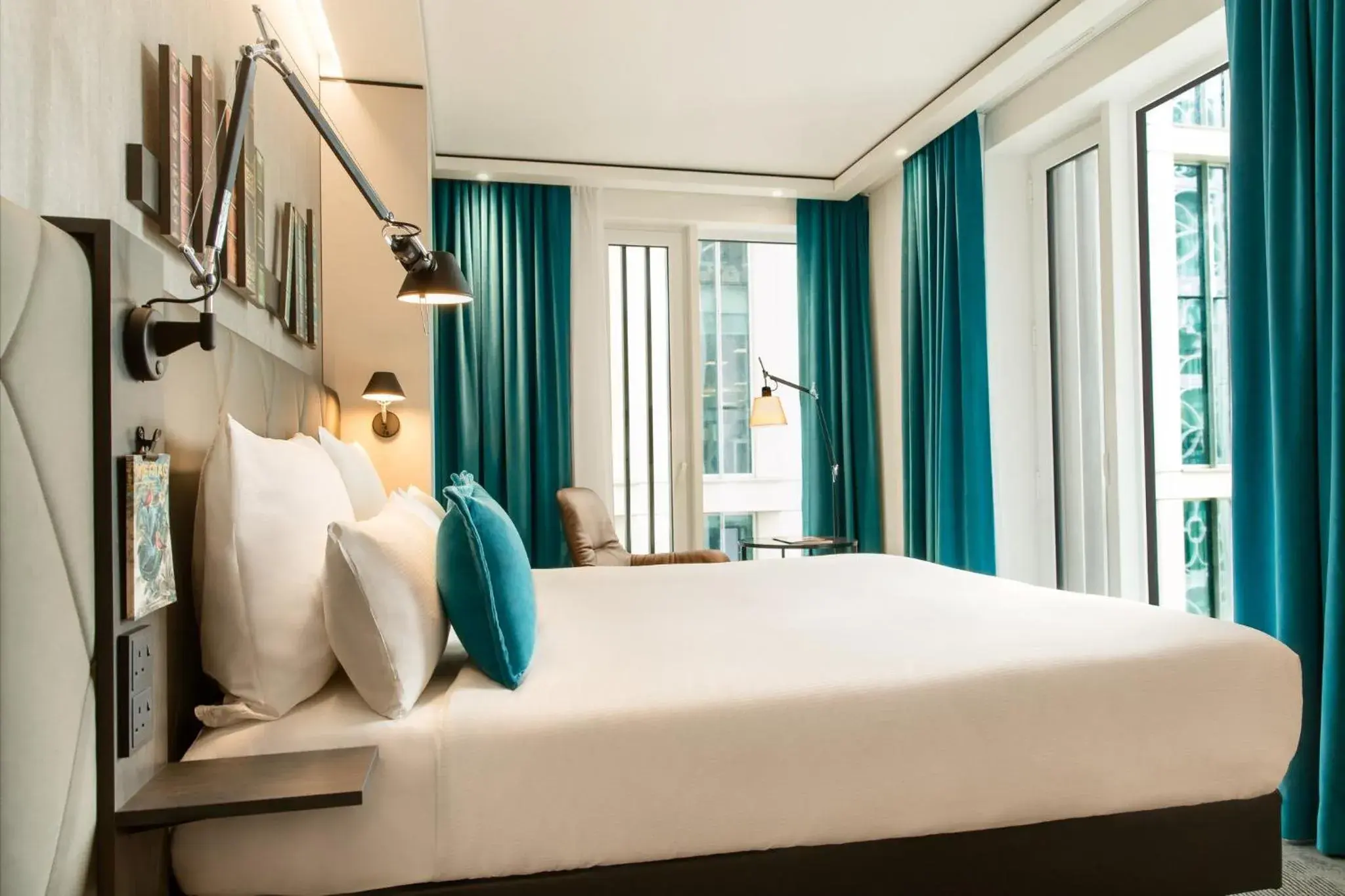 Photo of the whole room, Bed in Motel One Manchester-St. Peter´s Square