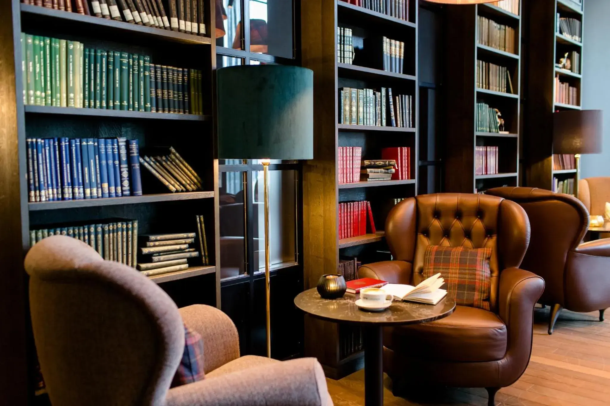 Lounge or bar, Library in Motel One Manchester-St. Peter´s Square