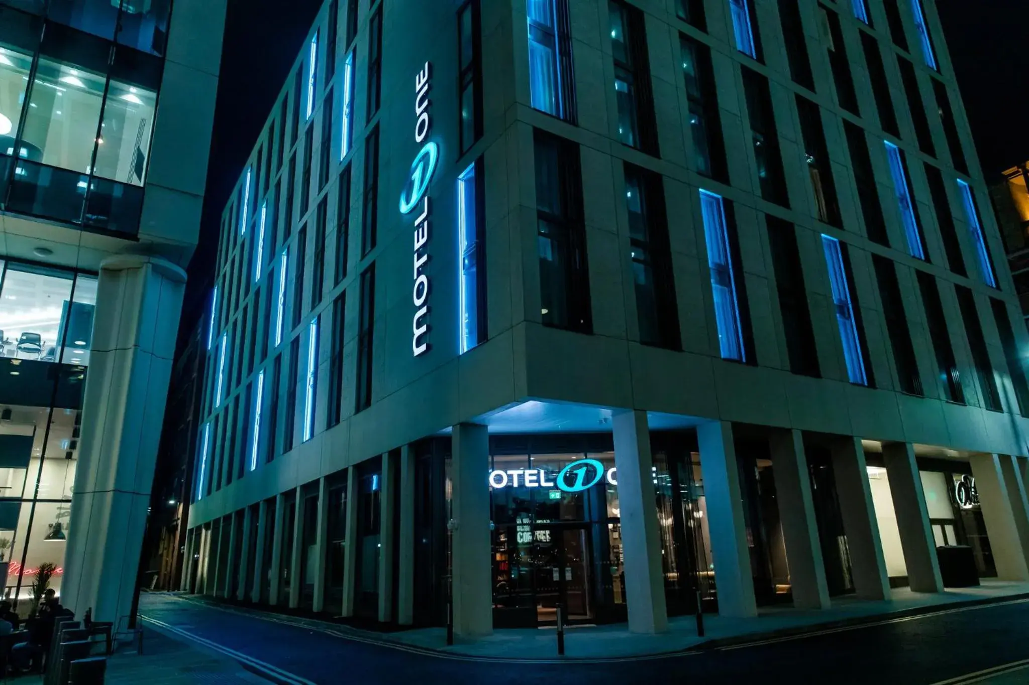 Facade/entrance, Property Building in Motel One Manchester-St. Peter´s Square