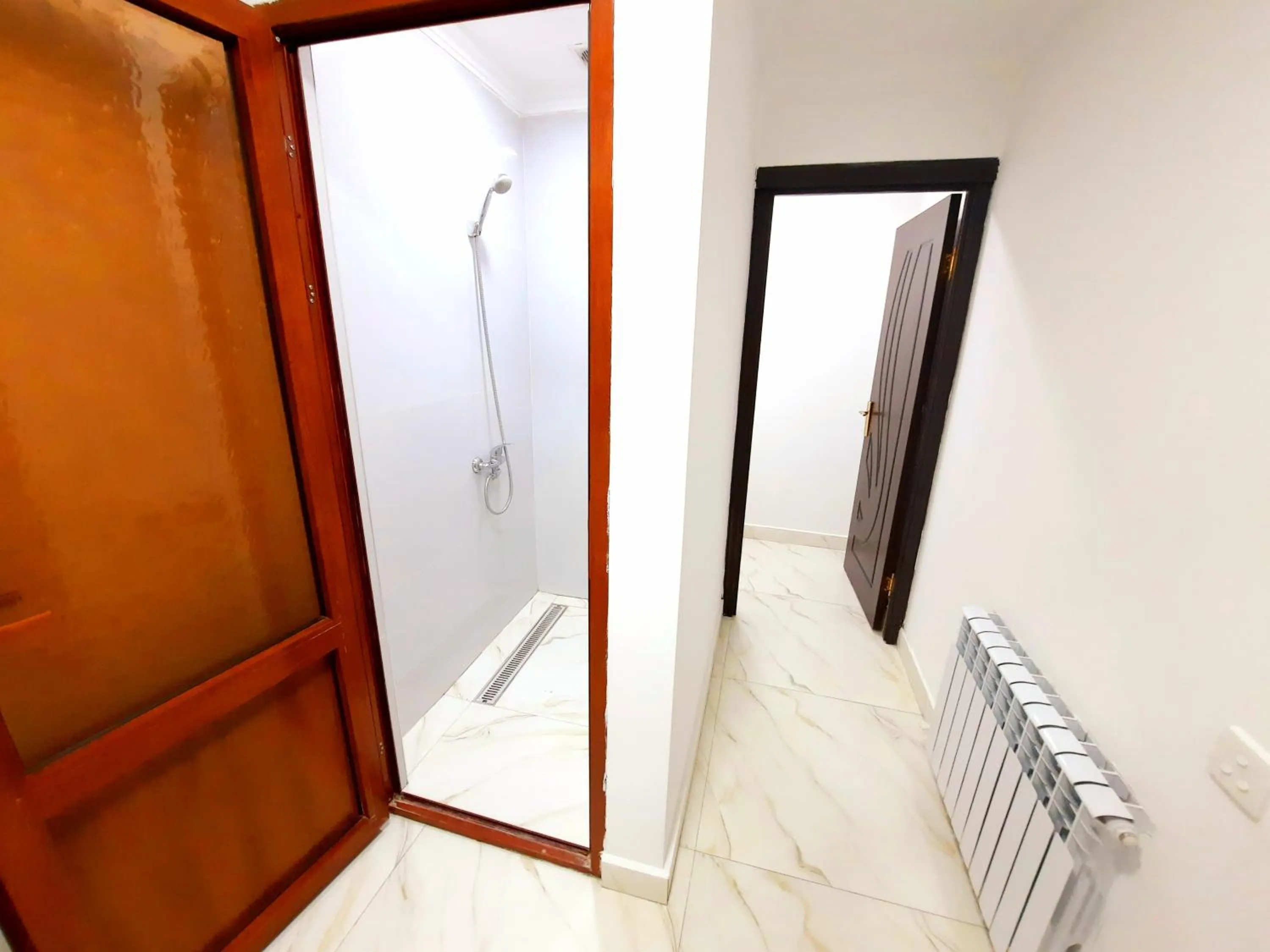 Shower in Heartland Hostel Samarkand