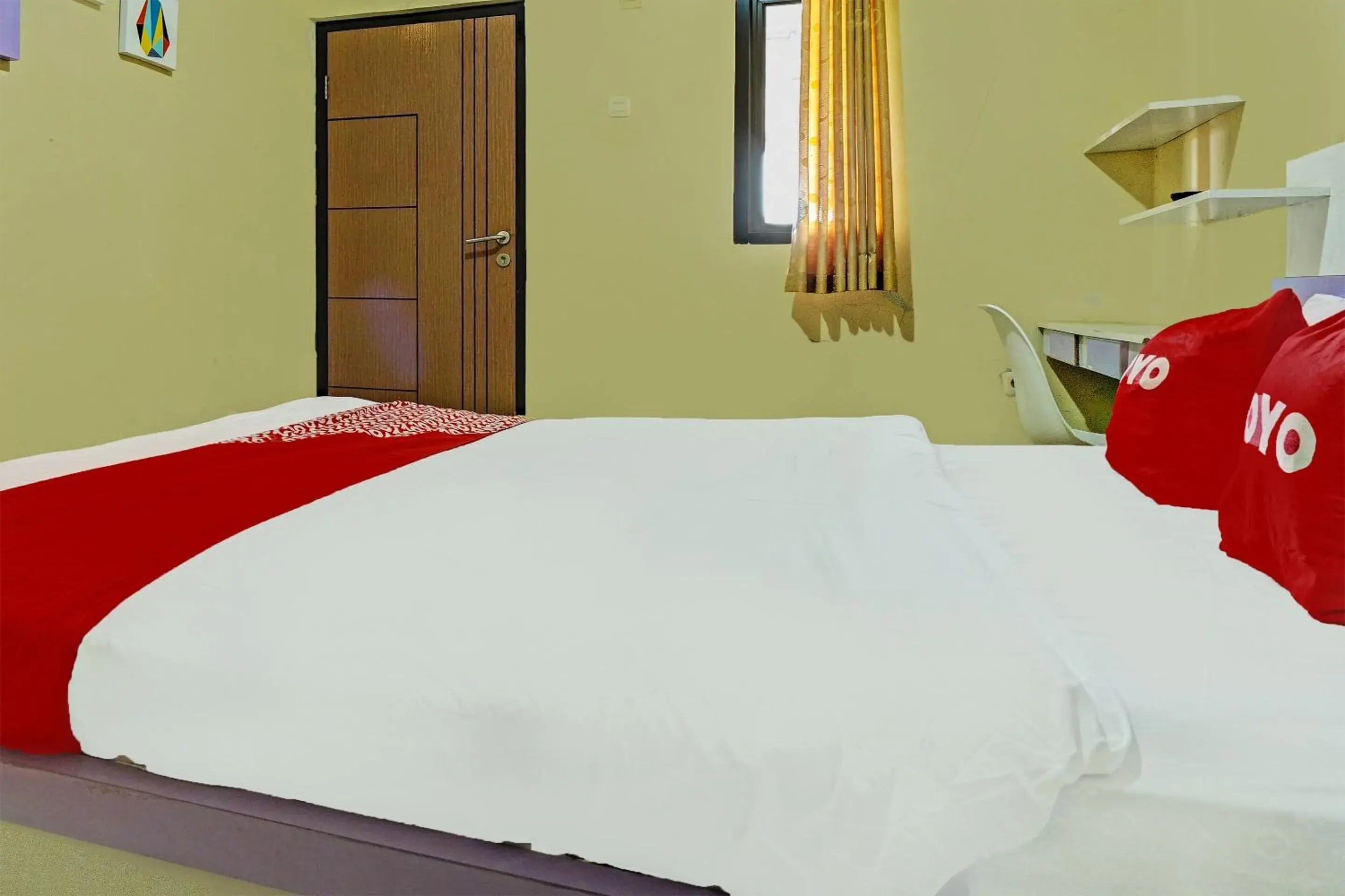 Bedroom, Bed in OYO 91955 Pondokan Cempaka Bedroom, Bed in OYO 91955 Pondokan Cempaka