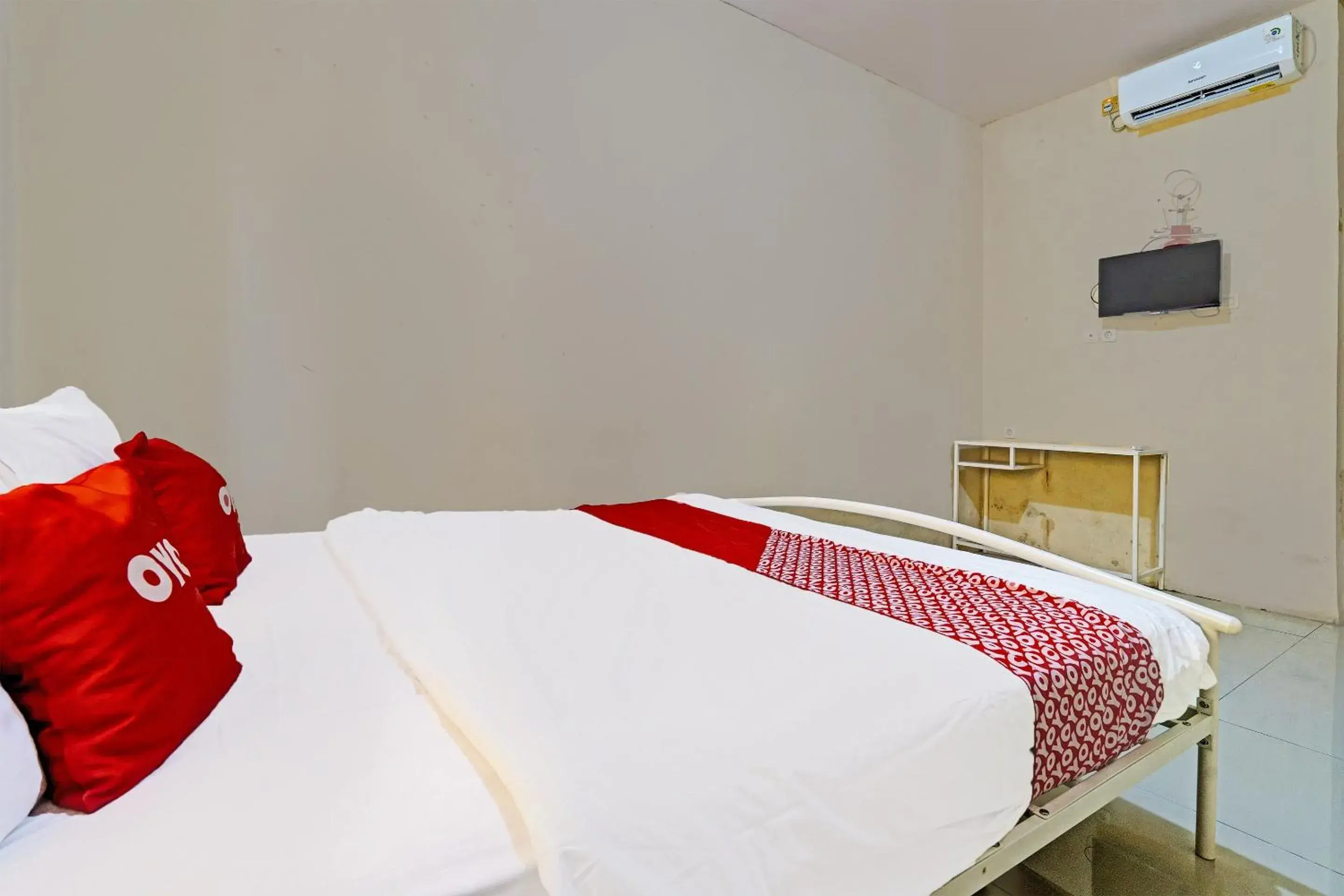 Bedroom, Bed in OYO 91955 Pondokan Cempaka Bedroom, Bed in OYO 91955 Pondokan Cempaka