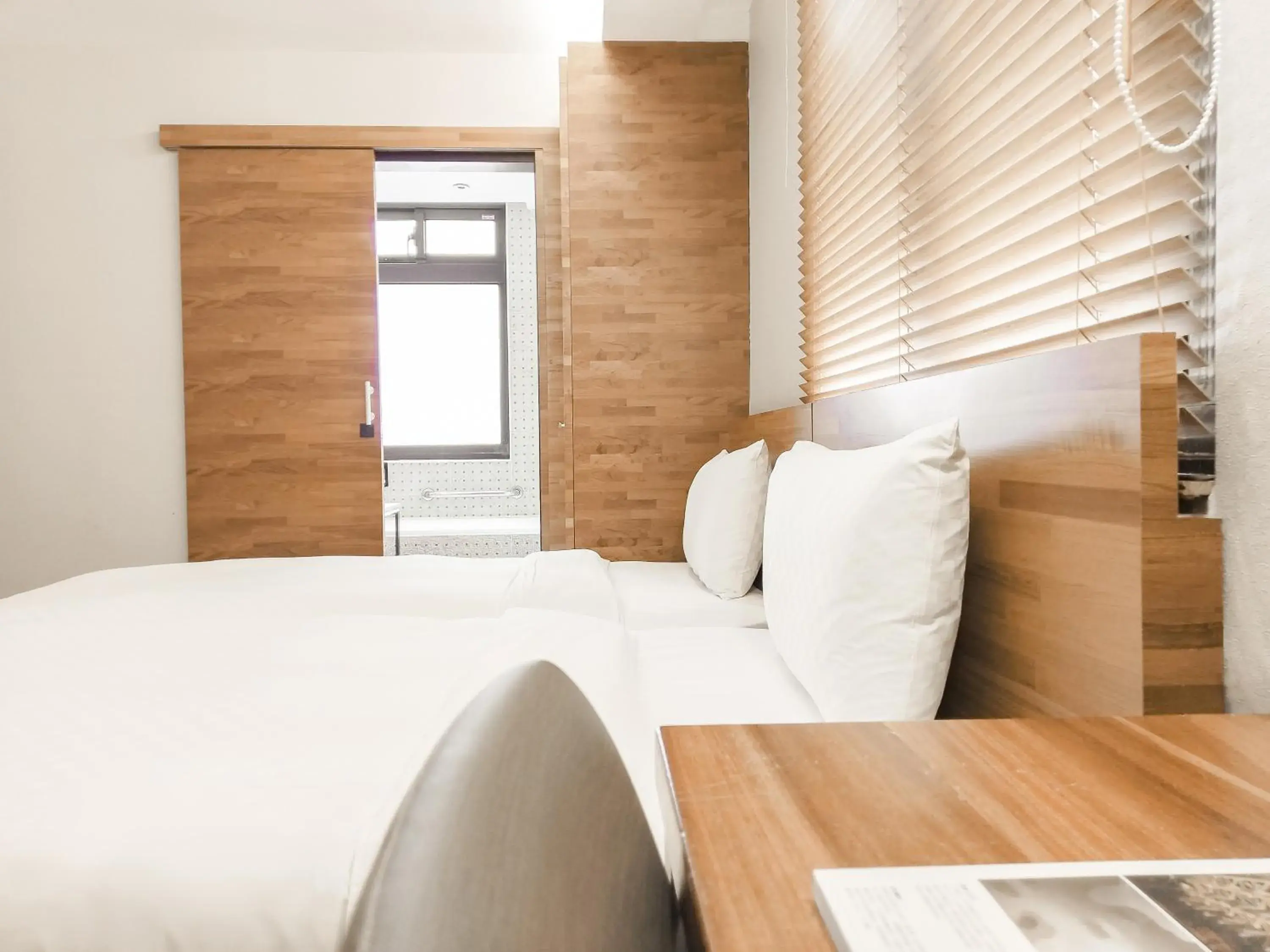 Bed in CHECK inn Express Taipei Station Bed in CHECK inn Express Taipei Station