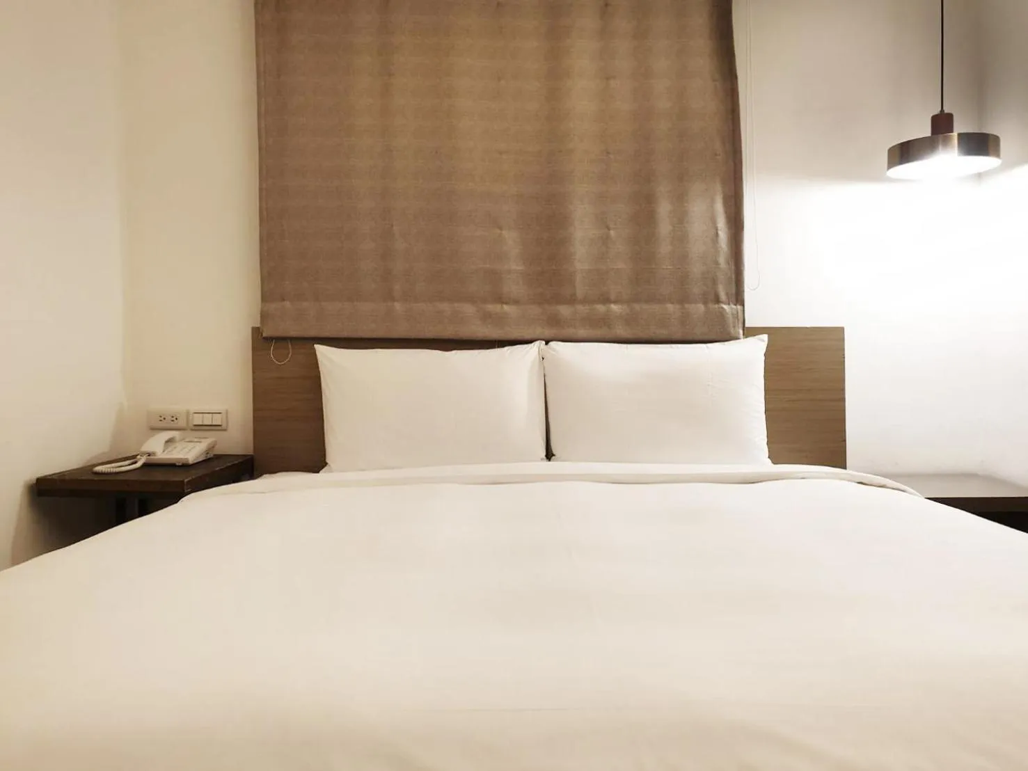 Photo of the whole room, Bed in CHECK inn Express Taipei Station