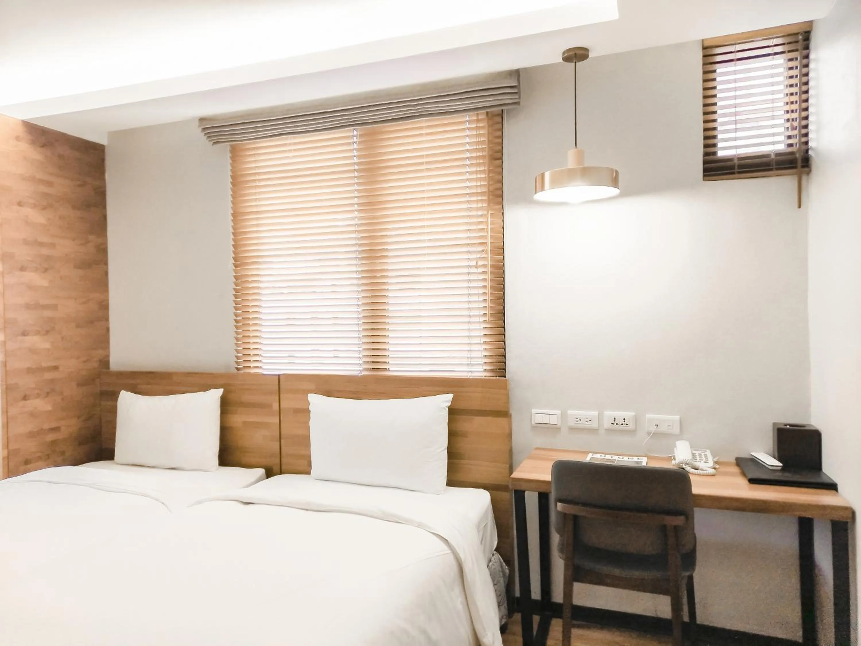 Bed in CHECK inn Express Taipei Station