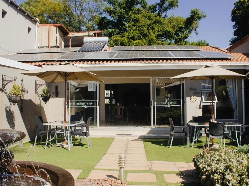Garden in Oaklands inn and Conference Centre