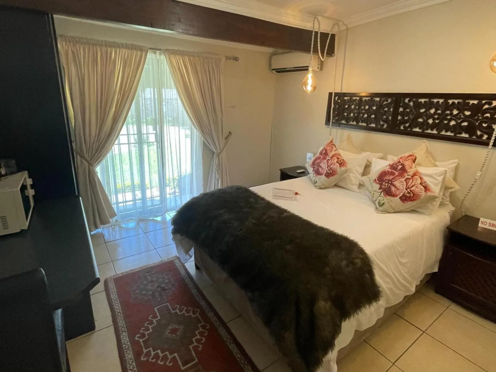 Bed in Oaklands inn and Conference Centre