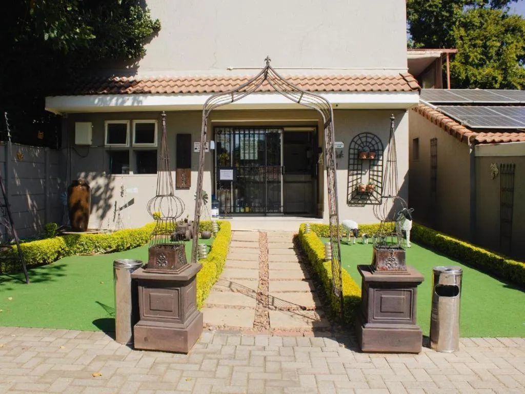 Facade/entrance in Oaklands inn and Conference Centre