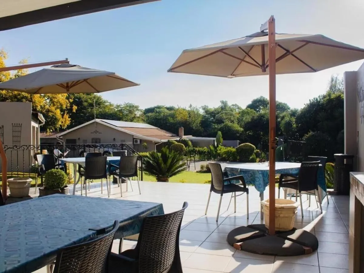 Patio in Oaklands inn and Conference Centre