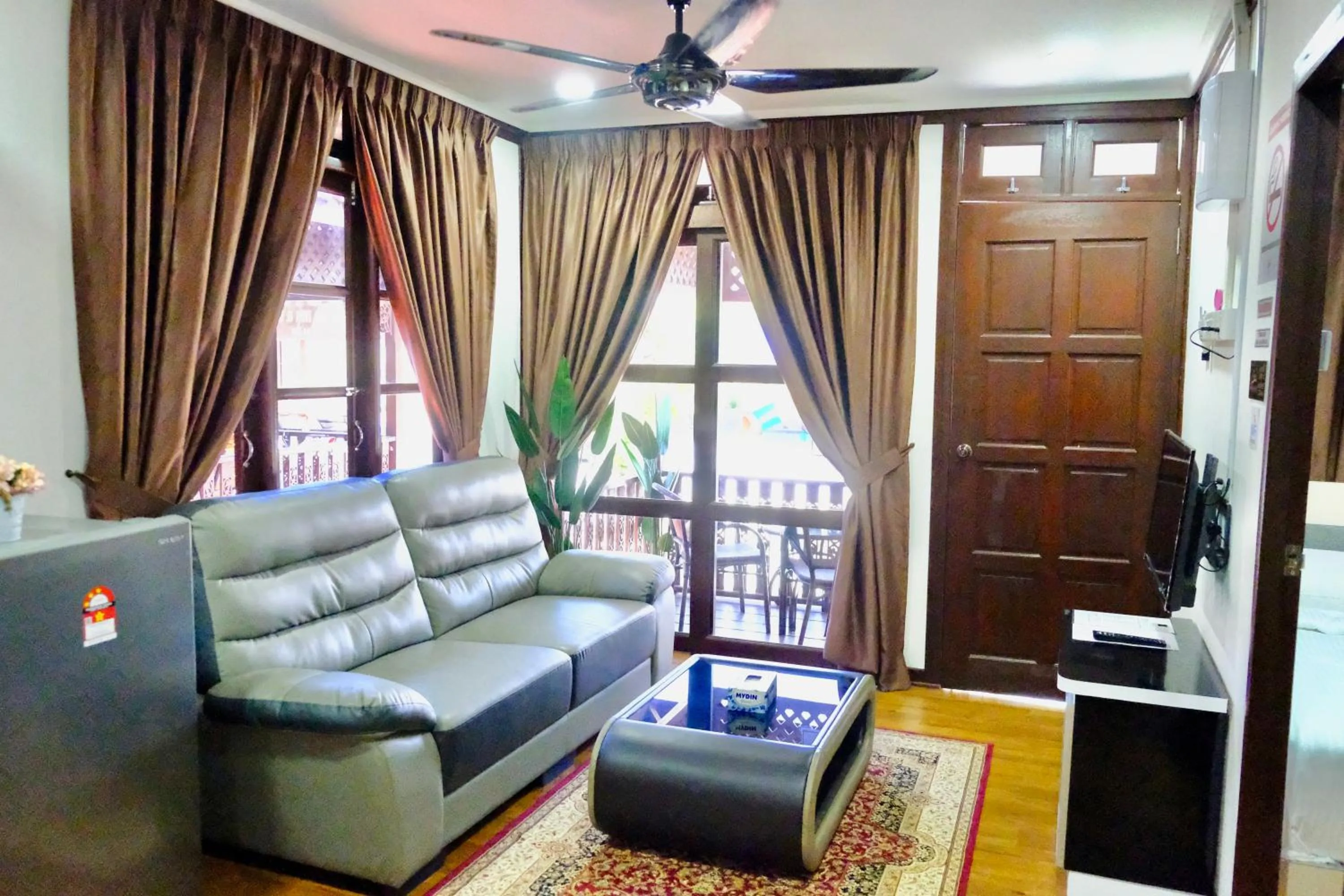 D'Razna Chalet Pantai Seberang Takir