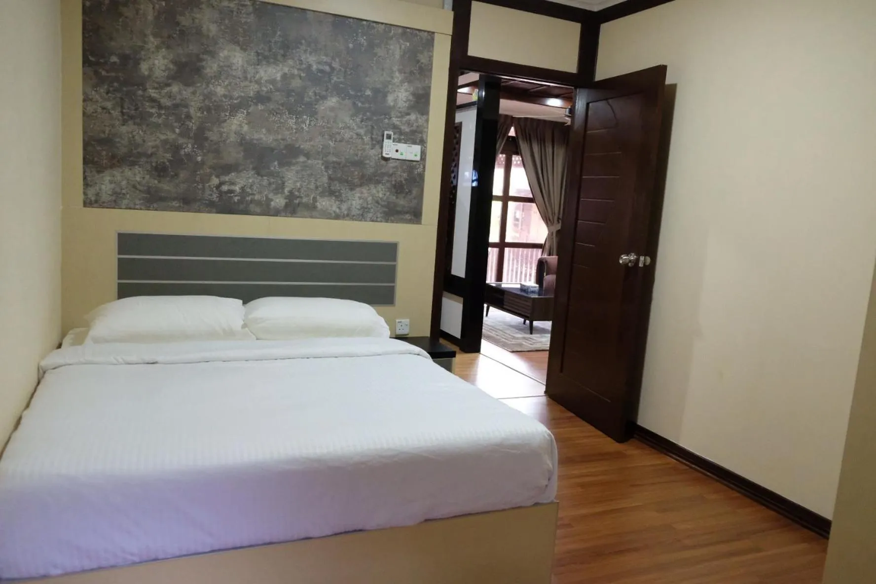 Bed in D'Razna Chalet Pantai Seberang Takir