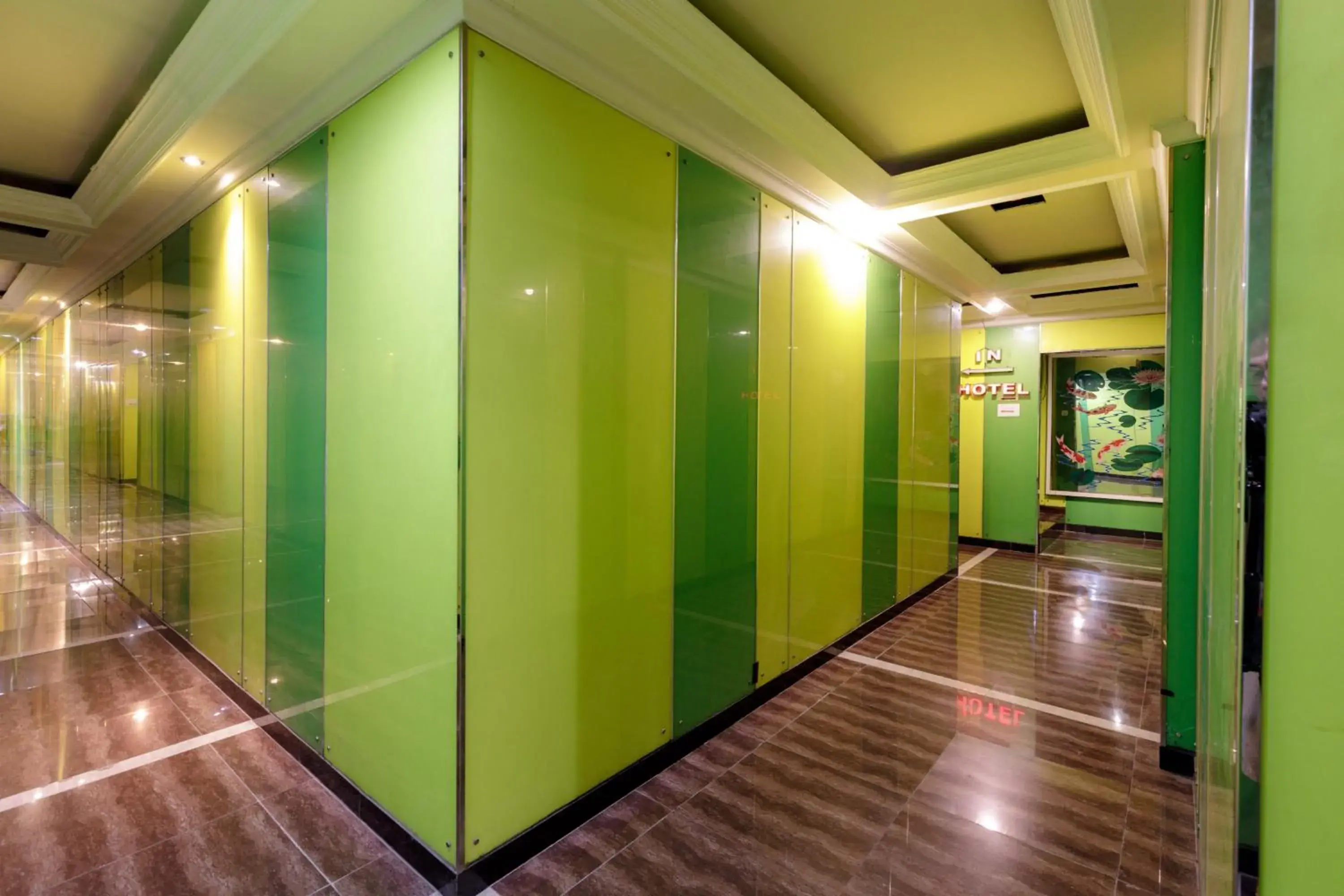 Property building in RedDoorz Plus near Simpang Tiga Tritayasa Cilegon Property building in RedDoorz Plus near Simpang Tiga Tritayasa Cilegon