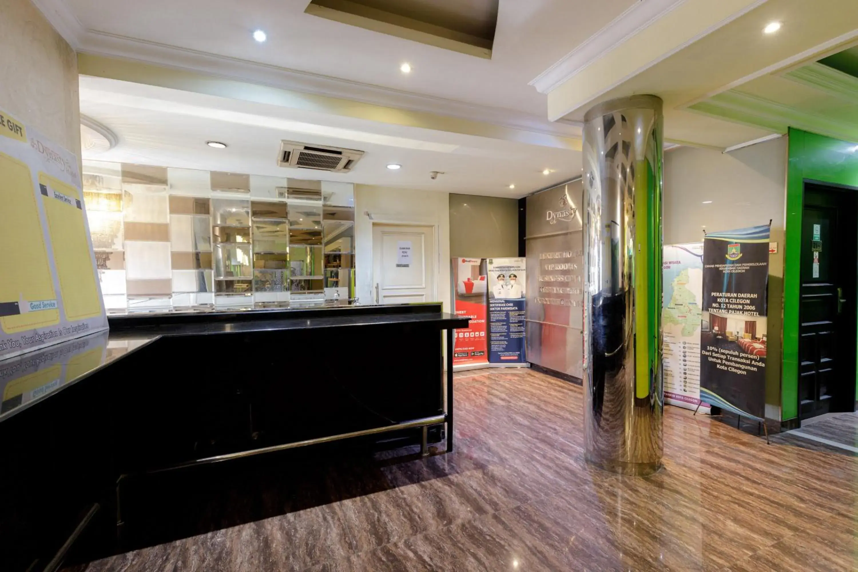 Property building in RedDoorz Plus near Simpang Tiga Tritayasa Cilegon Property building in RedDoorz Plus near Simpang Tiga Tritayasa Cilegon