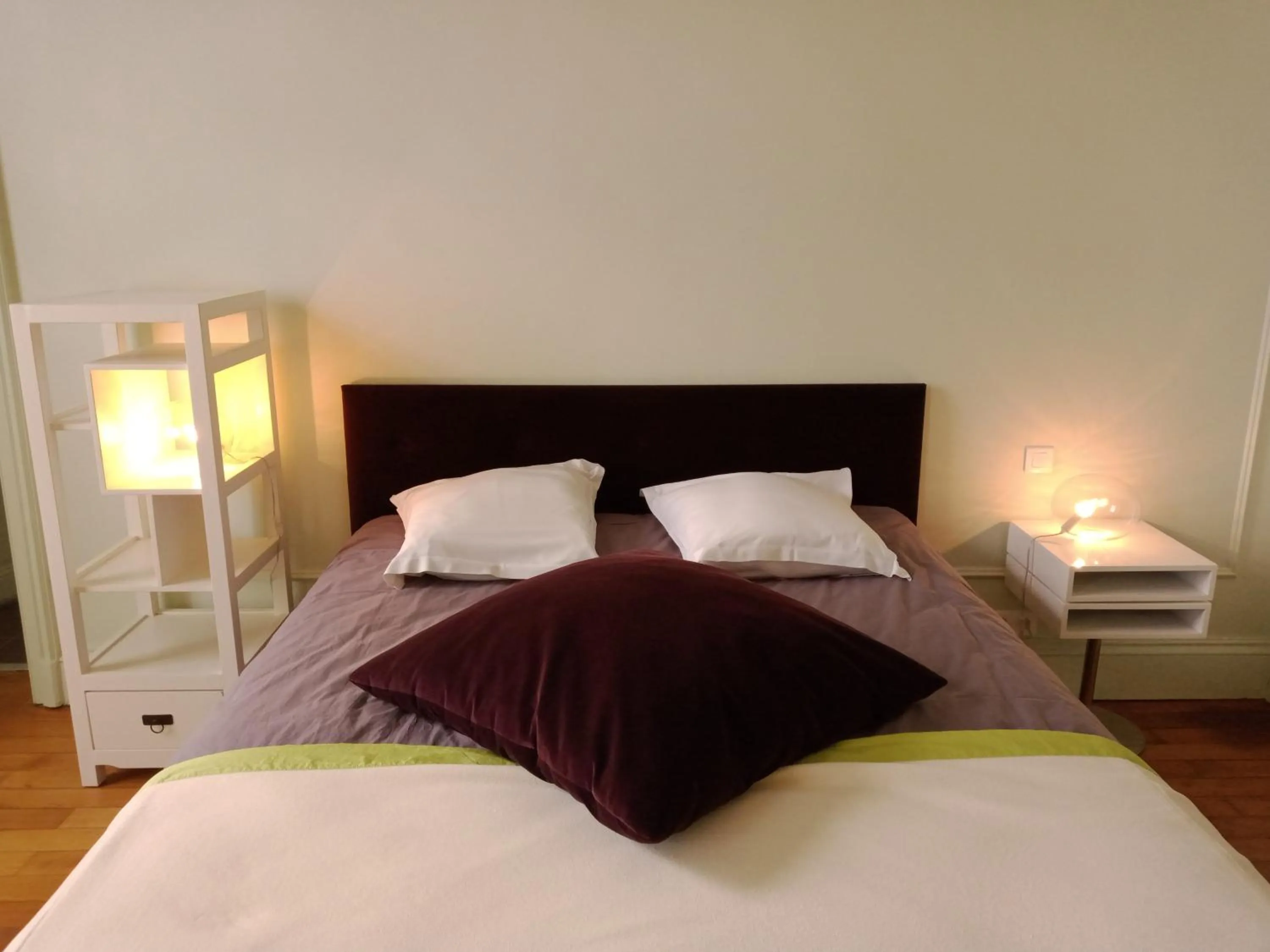 Bedroom, Bed in Chateau du Breuil