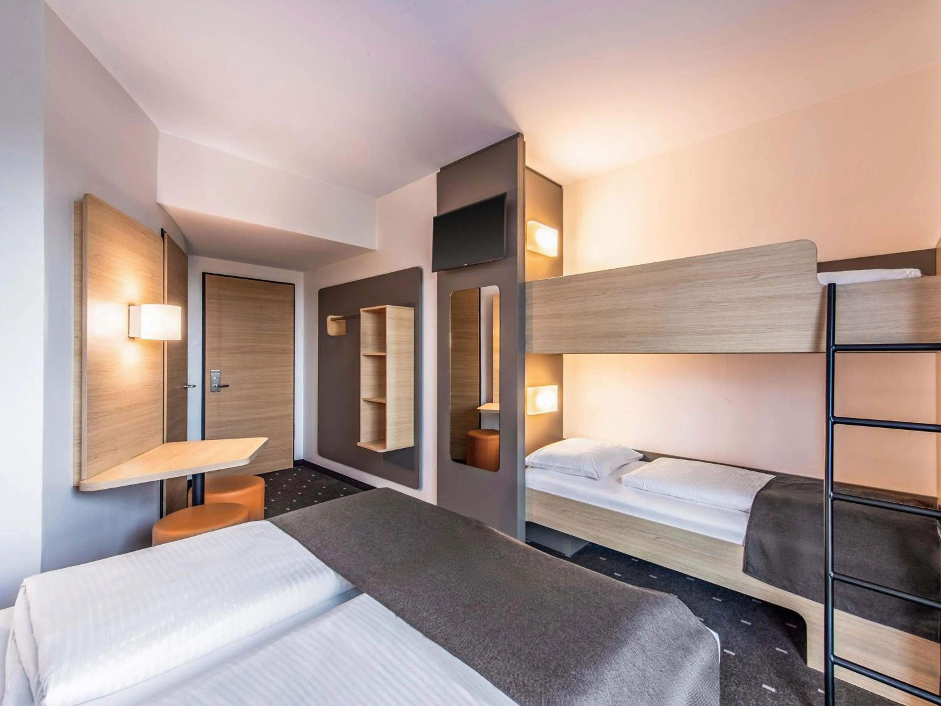 Photo of the whole room, Bed in B&B Hotel Augsburg-Nord