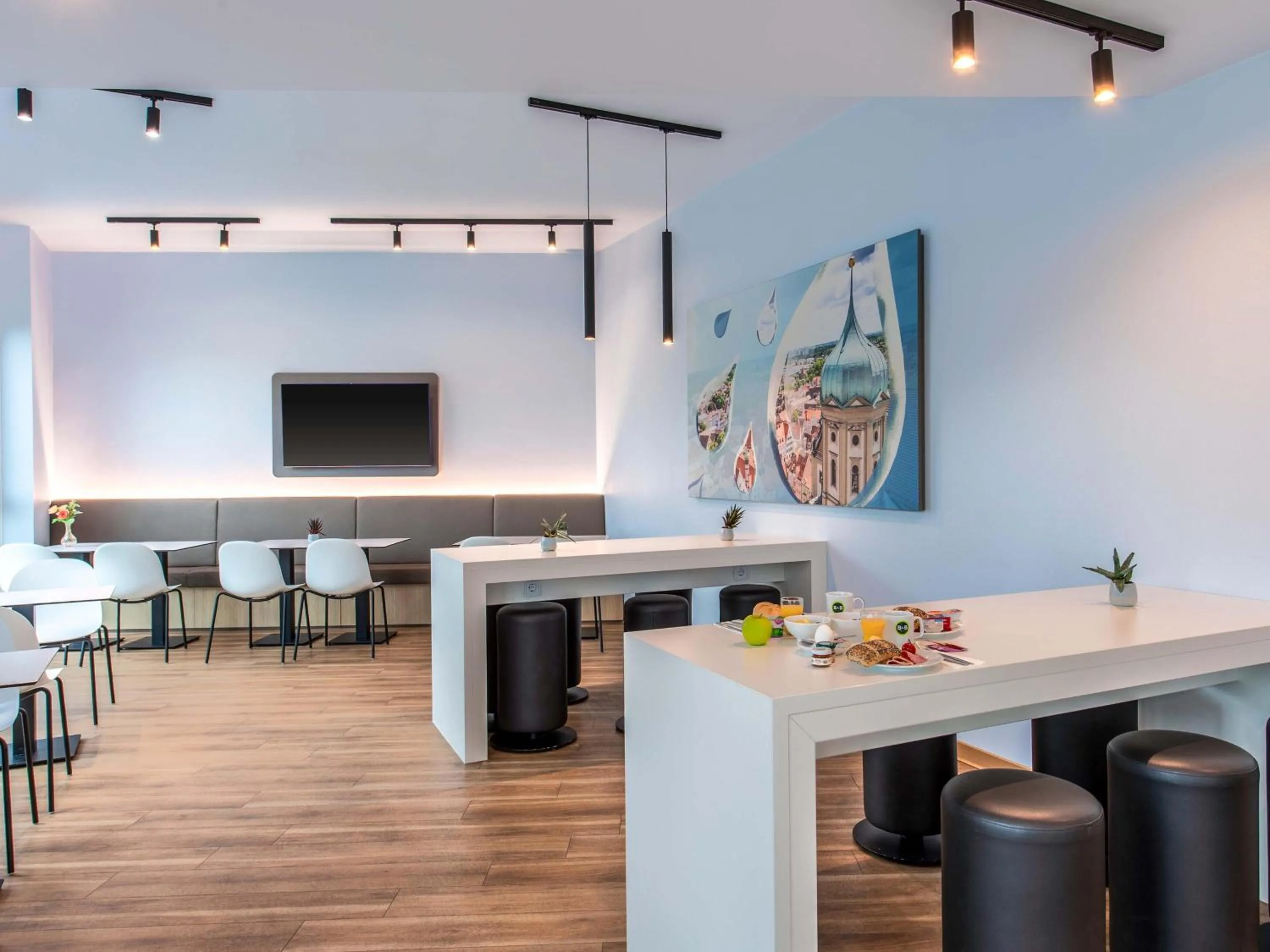 Photo of the whole room in B&B Hotel Augsburg-Nord