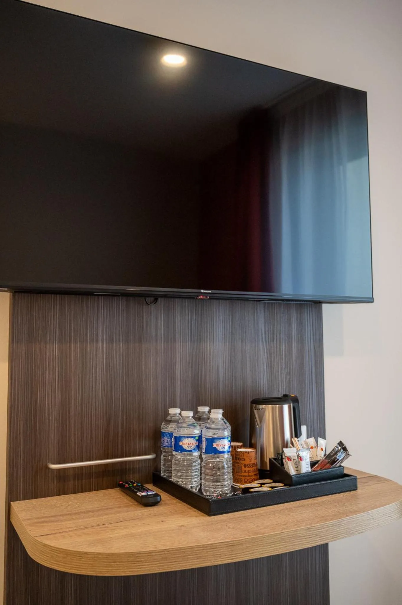 Coffee/tea facilities in Hôtel - Restaurant Le MITIGANA