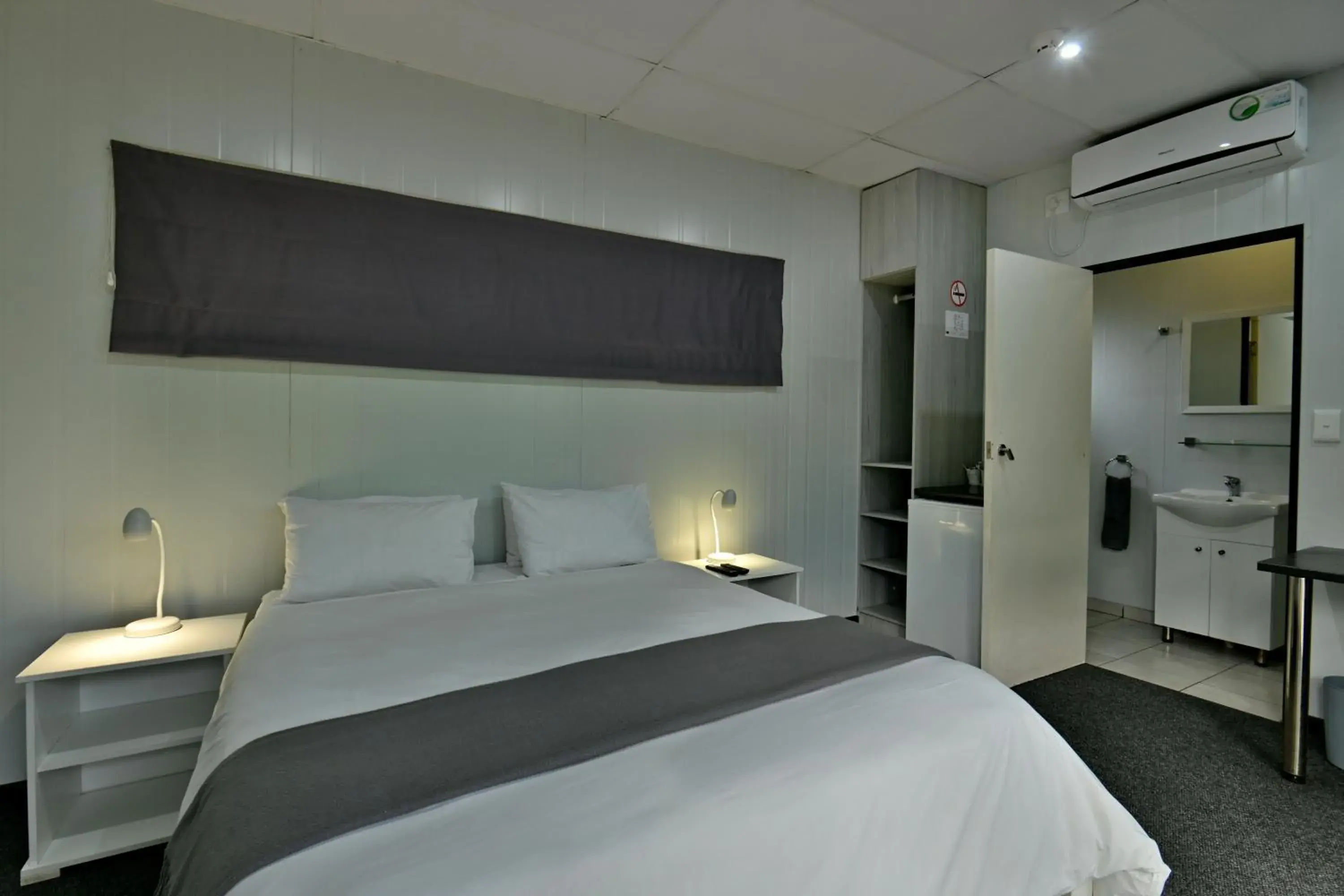 Double Room in SleepOver Orpen Gate Double Room in SleepOver Orpen Gate