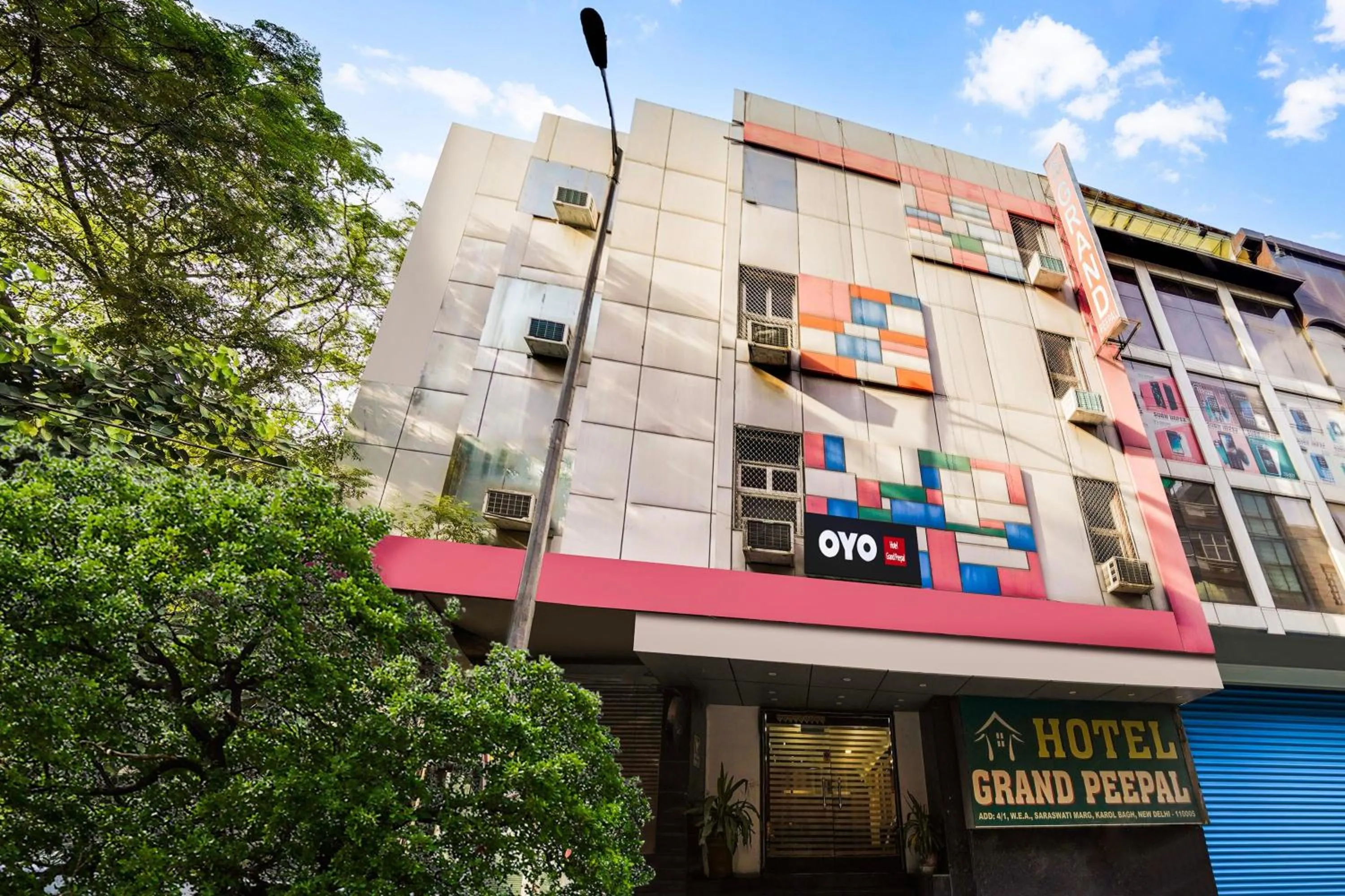 Facade/entrance in Hotel O Grand Peepal