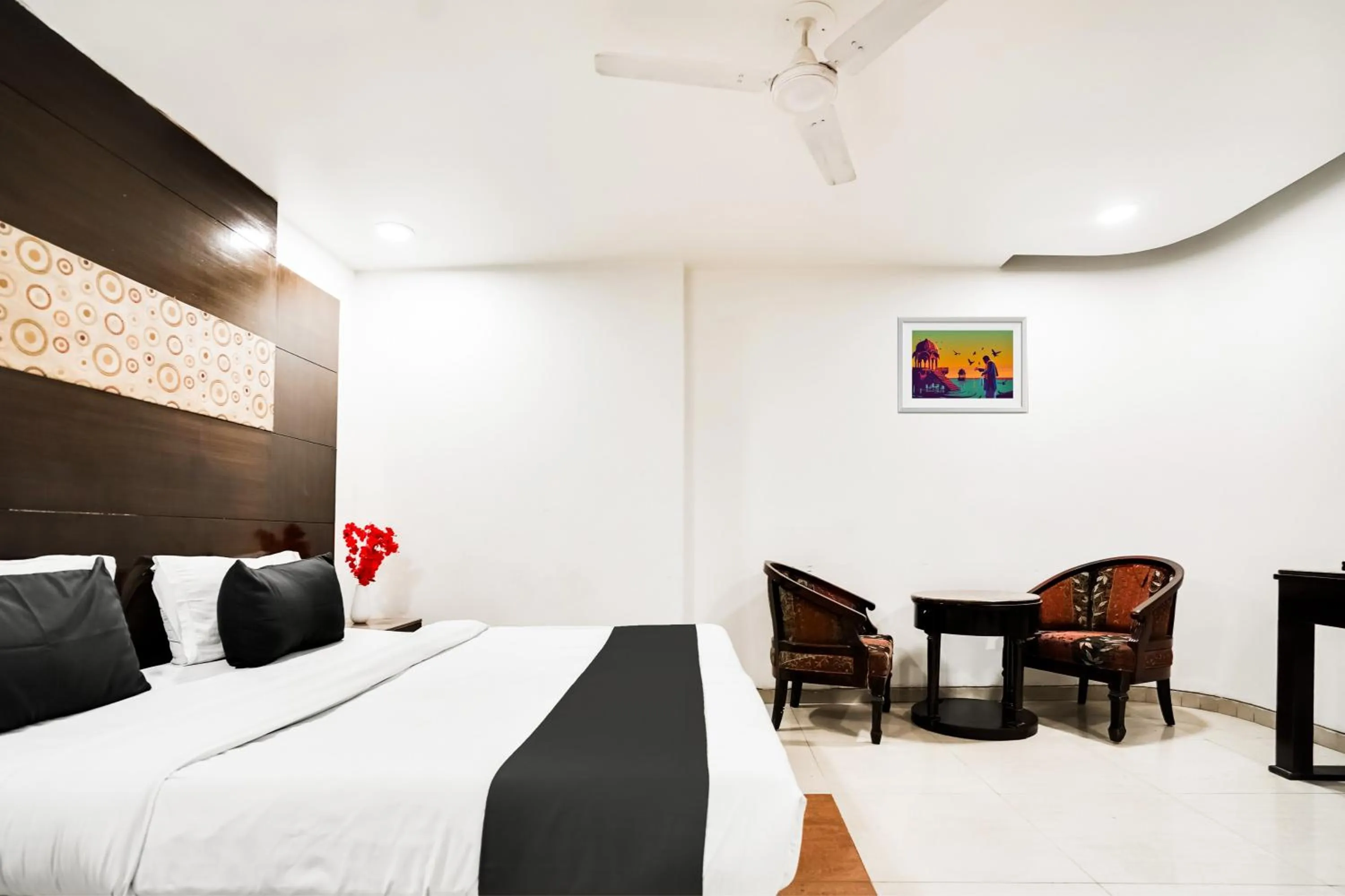 Bedroom, Bed in Hotel O Grand Peepal