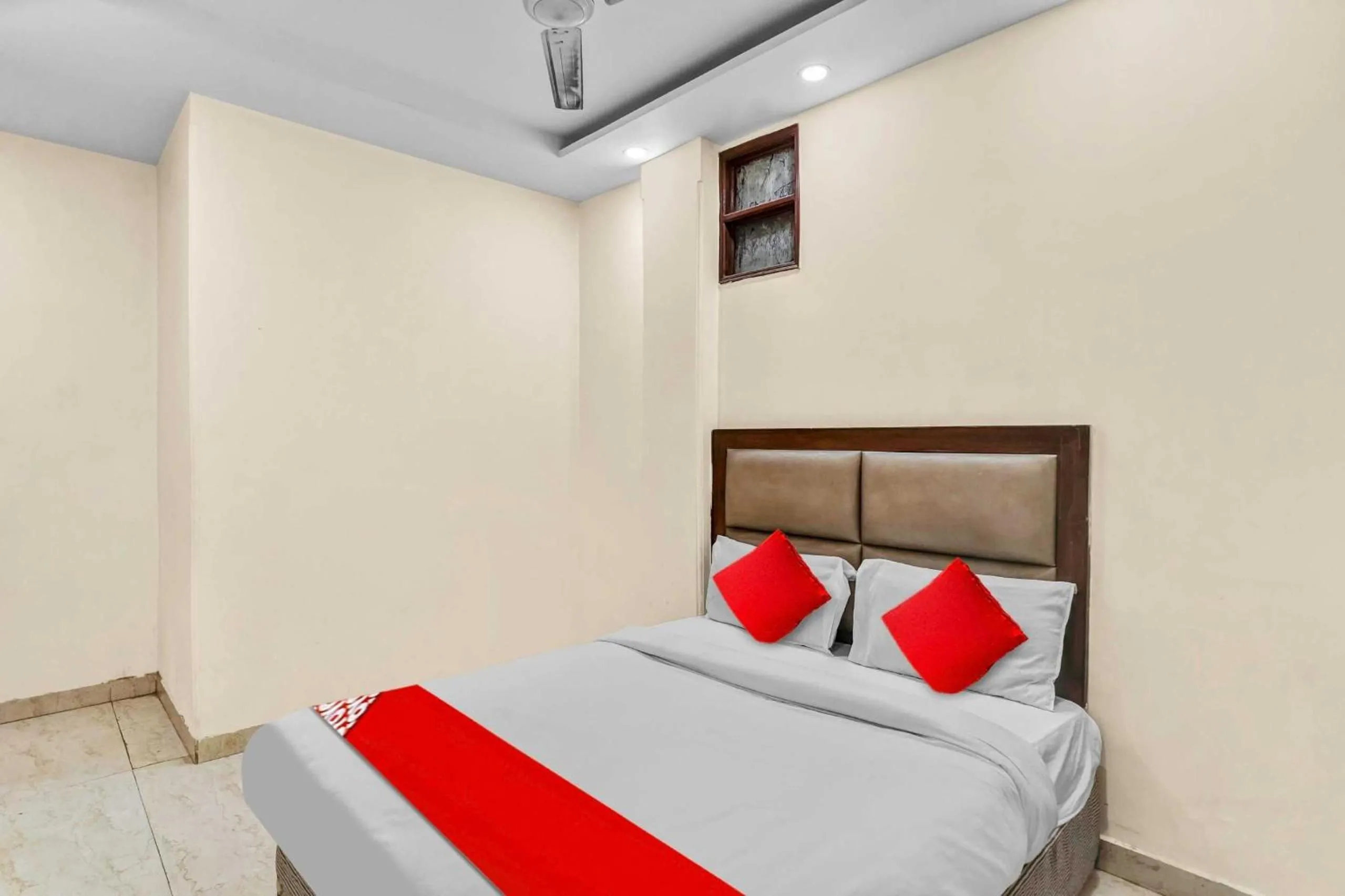 Hotel O Delhi Empire