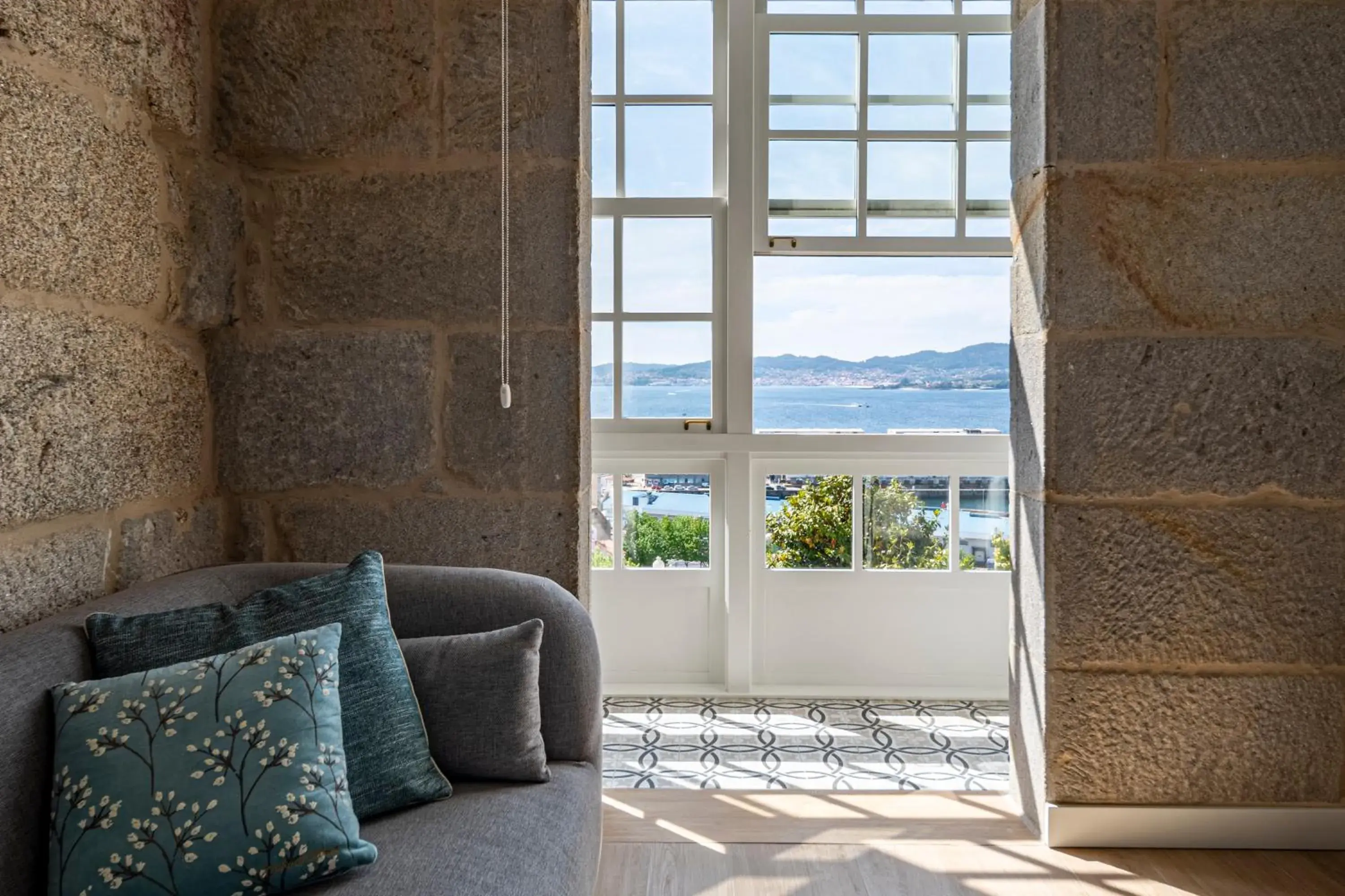 Bow Homes by Como en Casa Bow Homes by Como en Casa