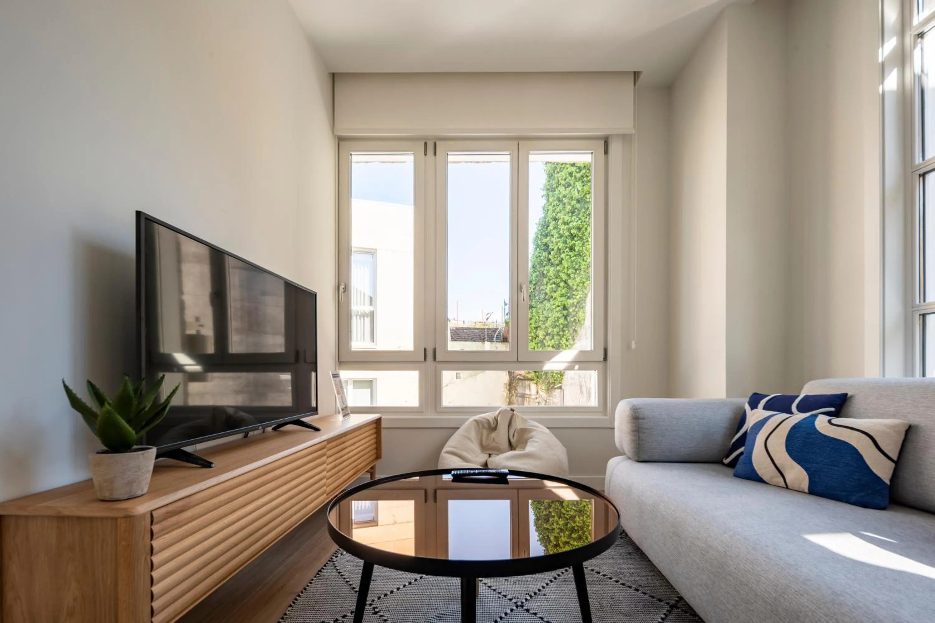 TV and multimedia in Bow Homes by Como en Casa