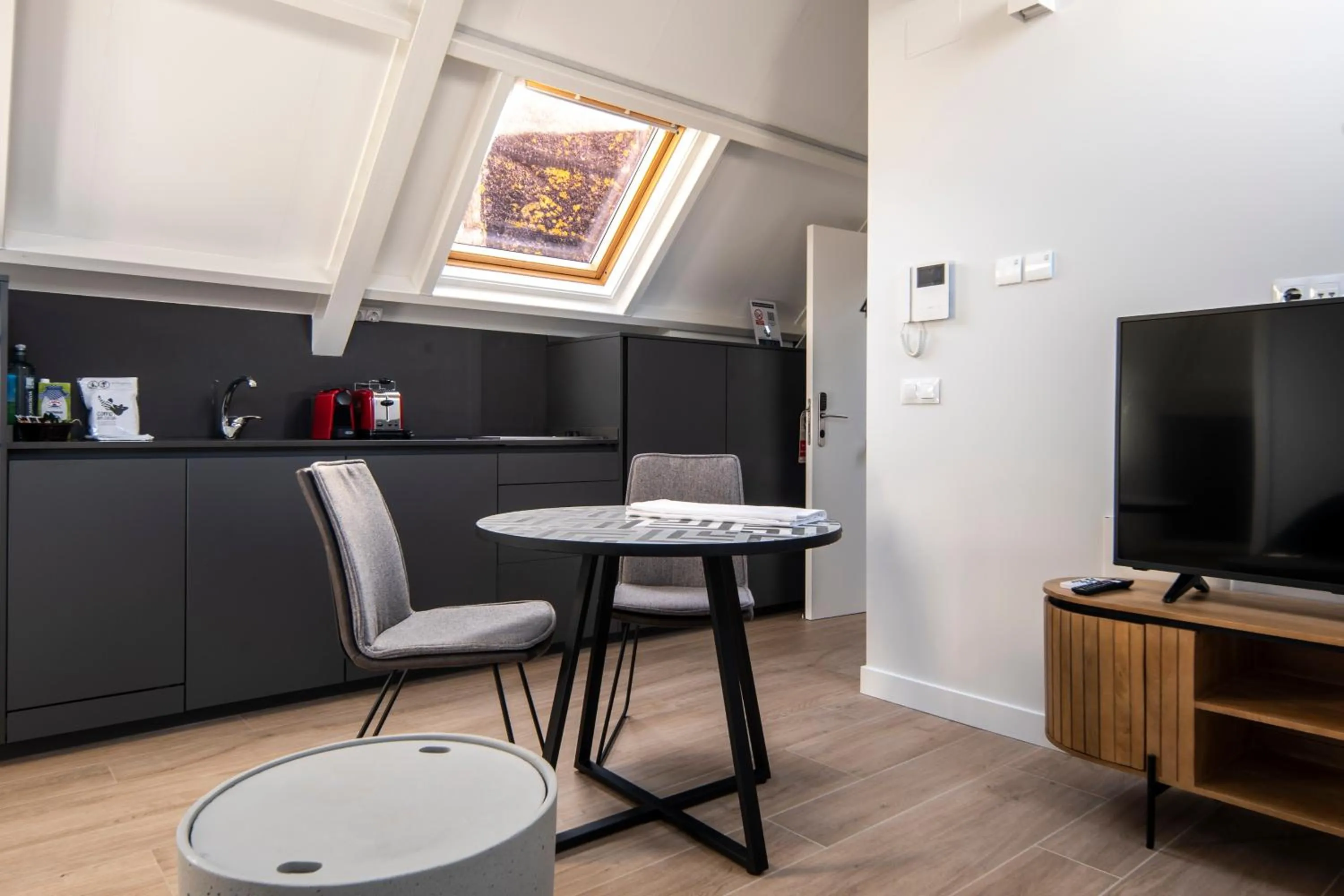 TV and multimedia in Bow Homes by Como en Casa